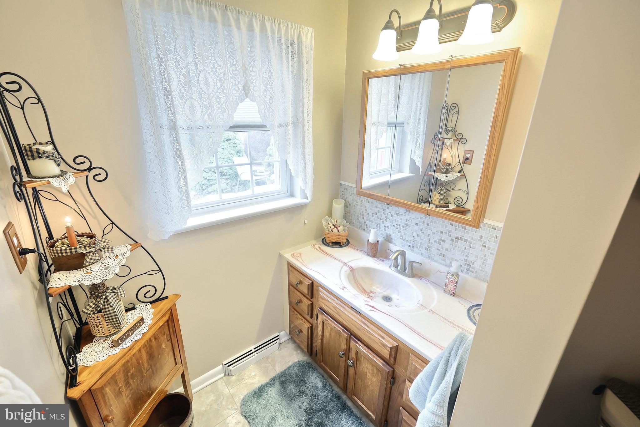 NEW OXFORD AREA - Residential