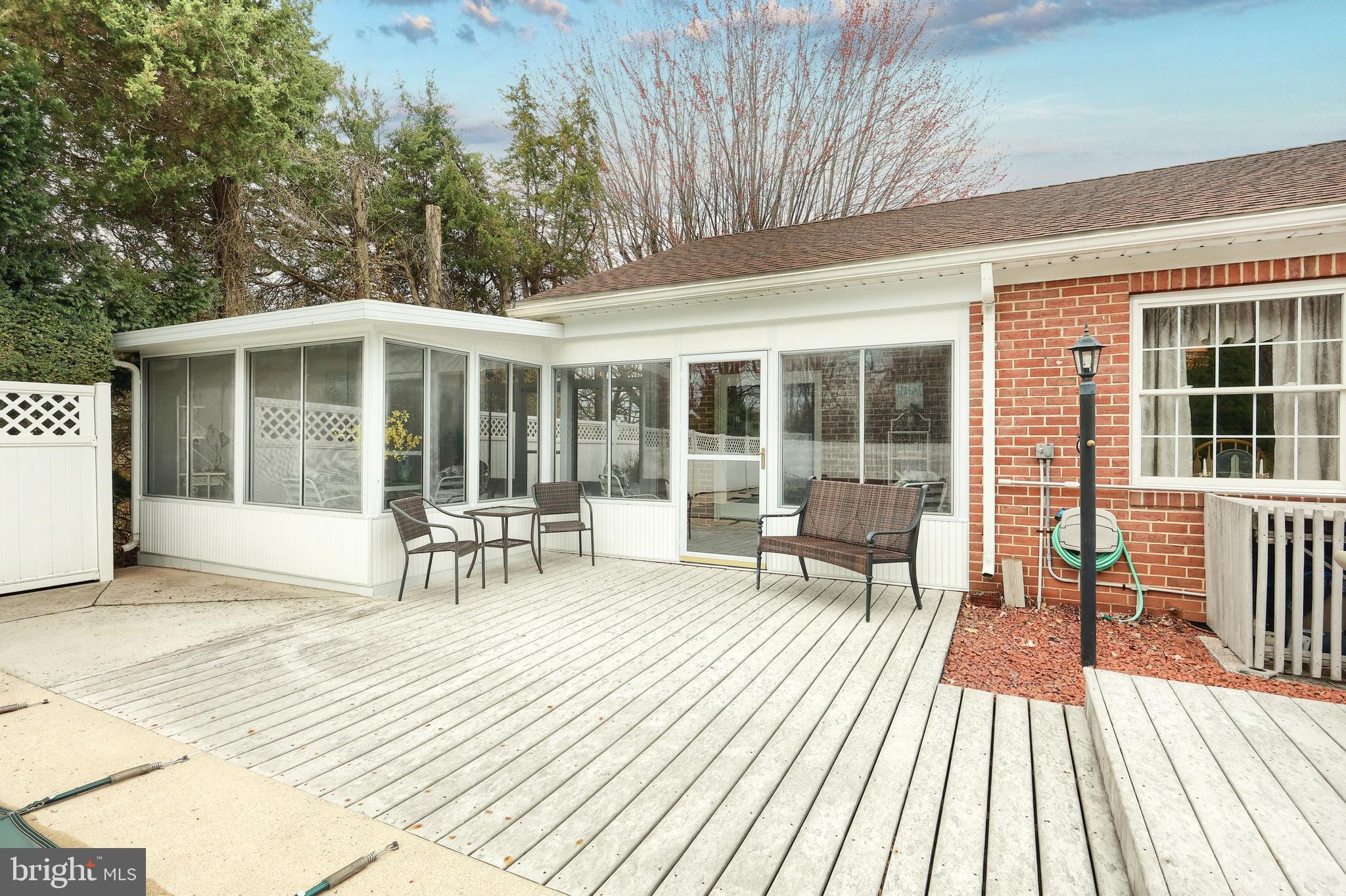 NEW OXFORD AREA - Residential