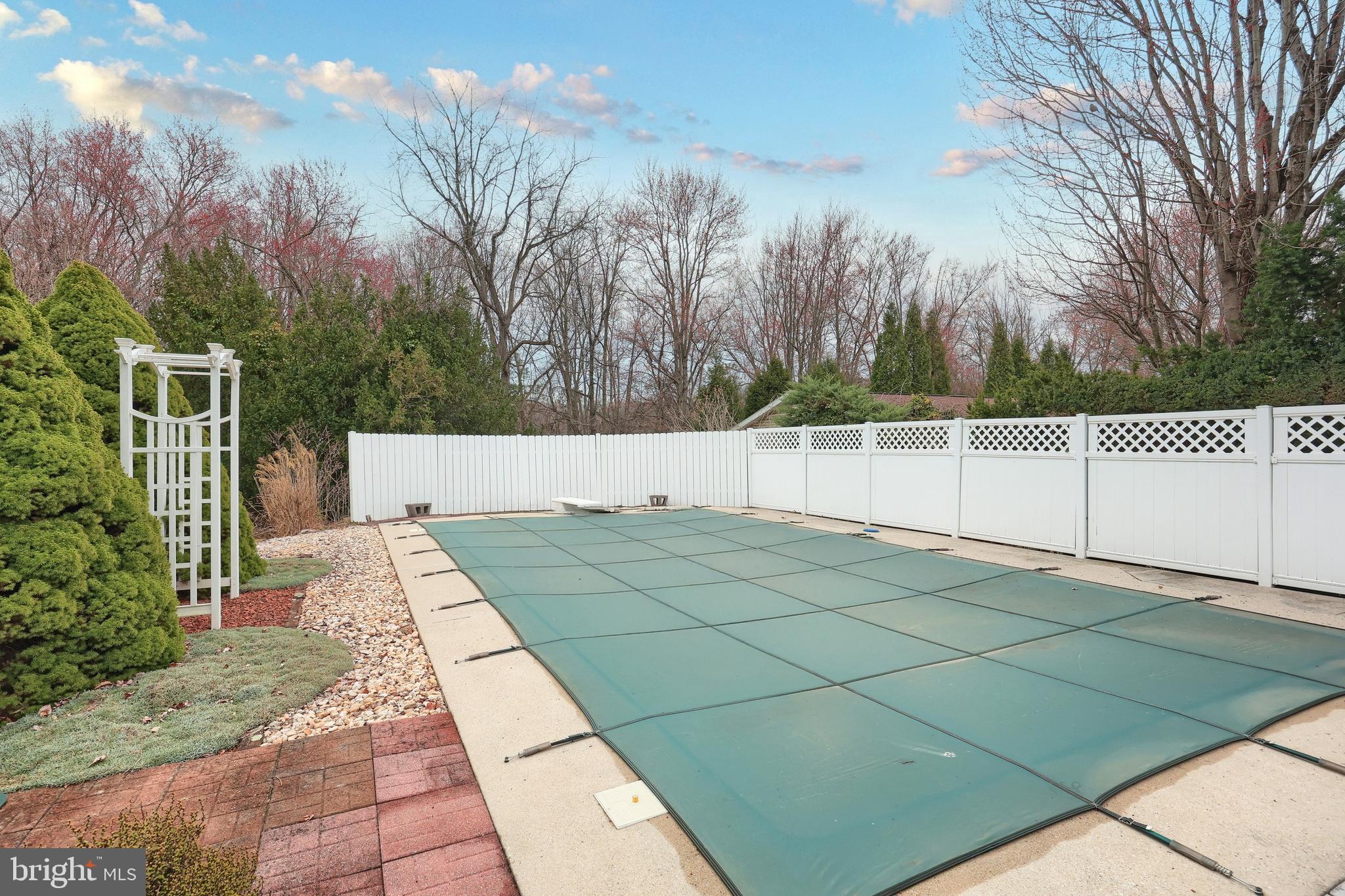 NEW OXFORD AREA - Residential