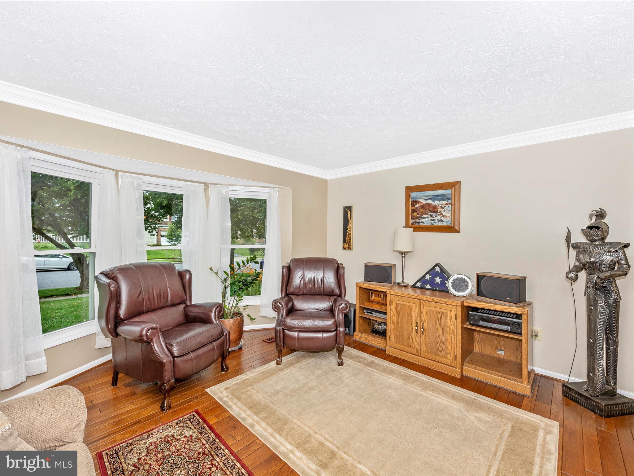 1405 HUNTING HORN LANE