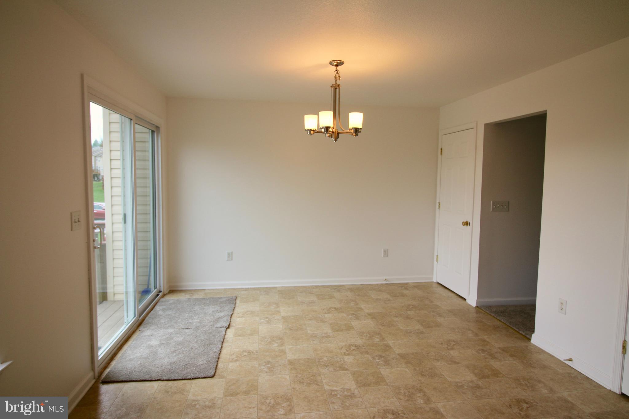 MANOR OAKS - Residential