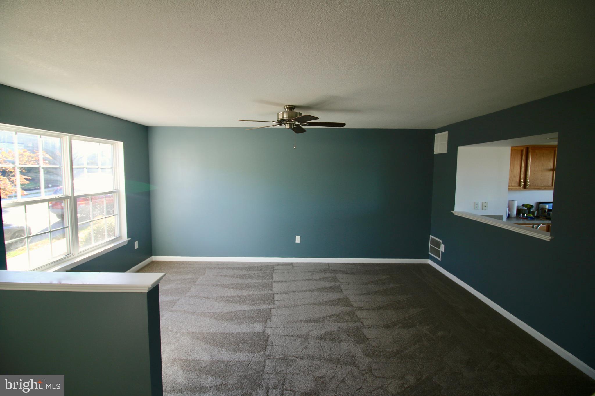 MANOR OAKS - Residential