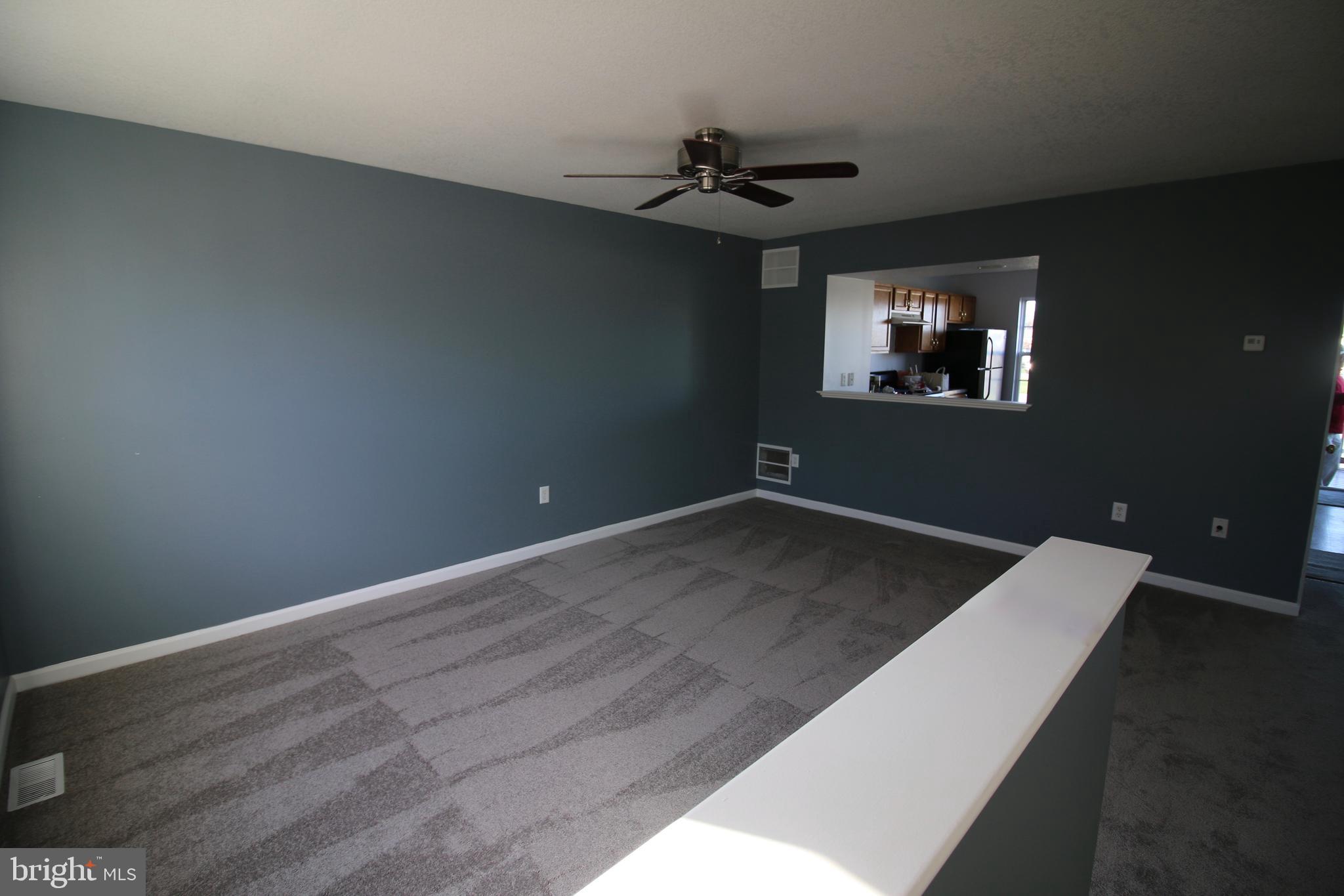 MANOR OAKS - Residential