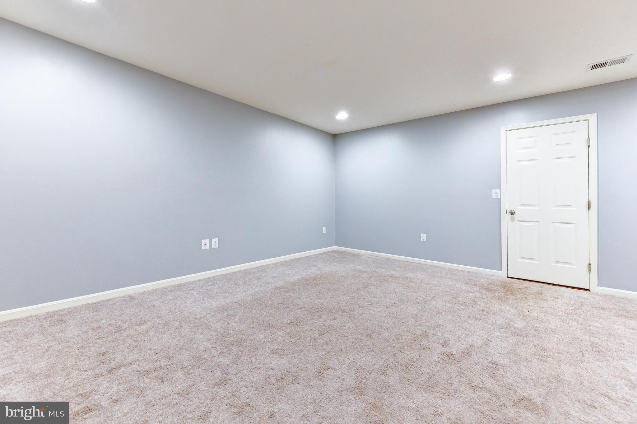 EASTGATE SQUARE - Residential Lease