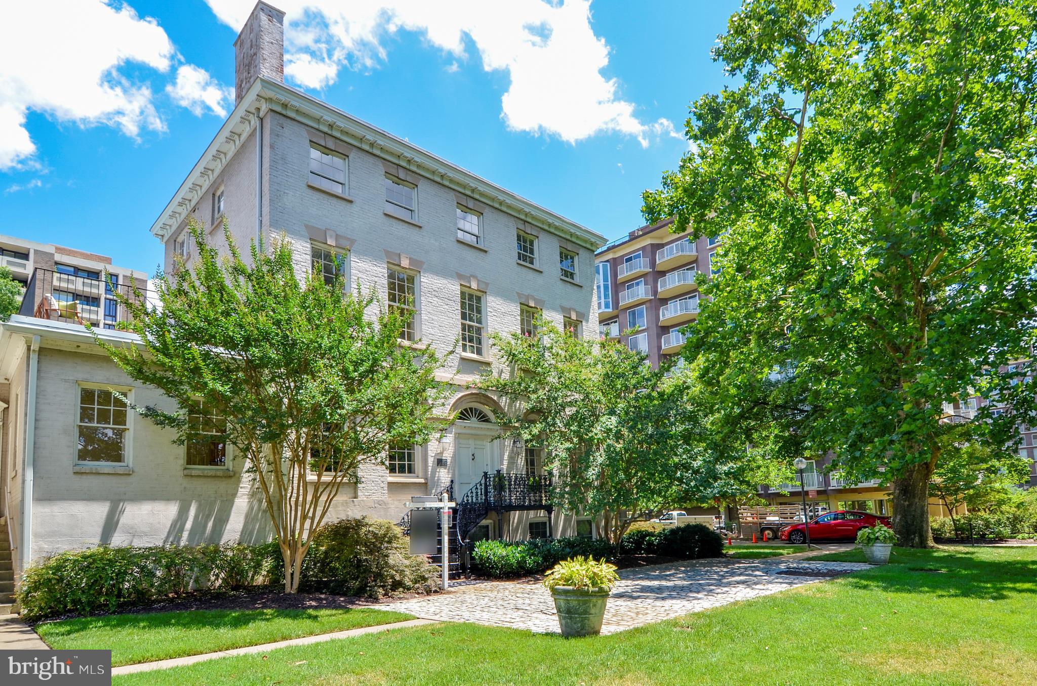 TIBER ISLAND - Residential