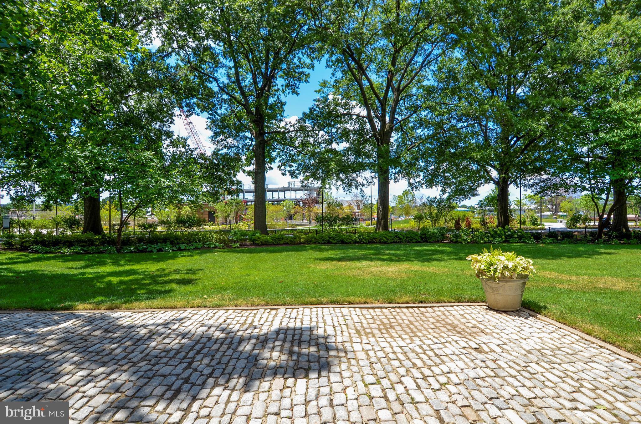 TIBER ISLAND - Residential