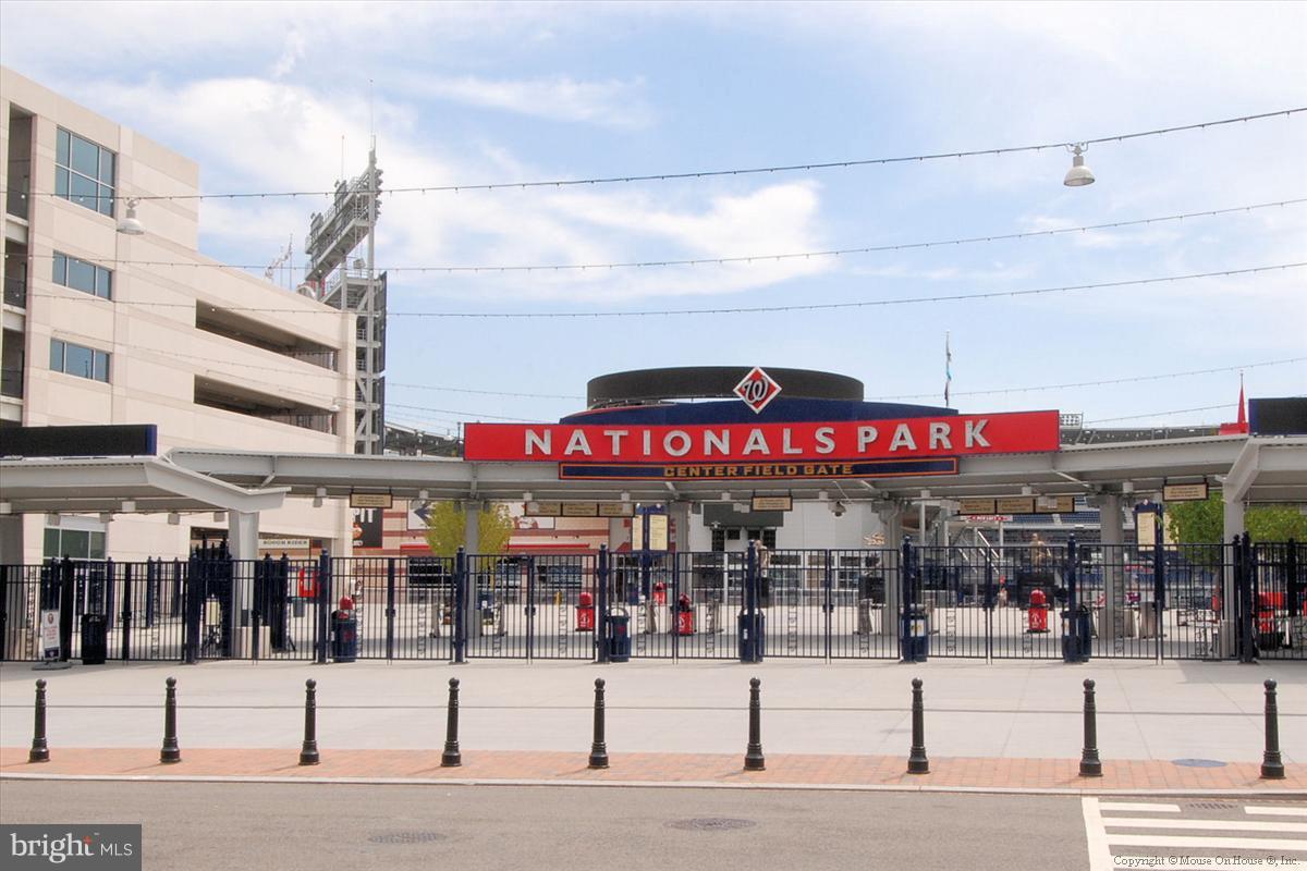 TIBER ISLAND - Residential