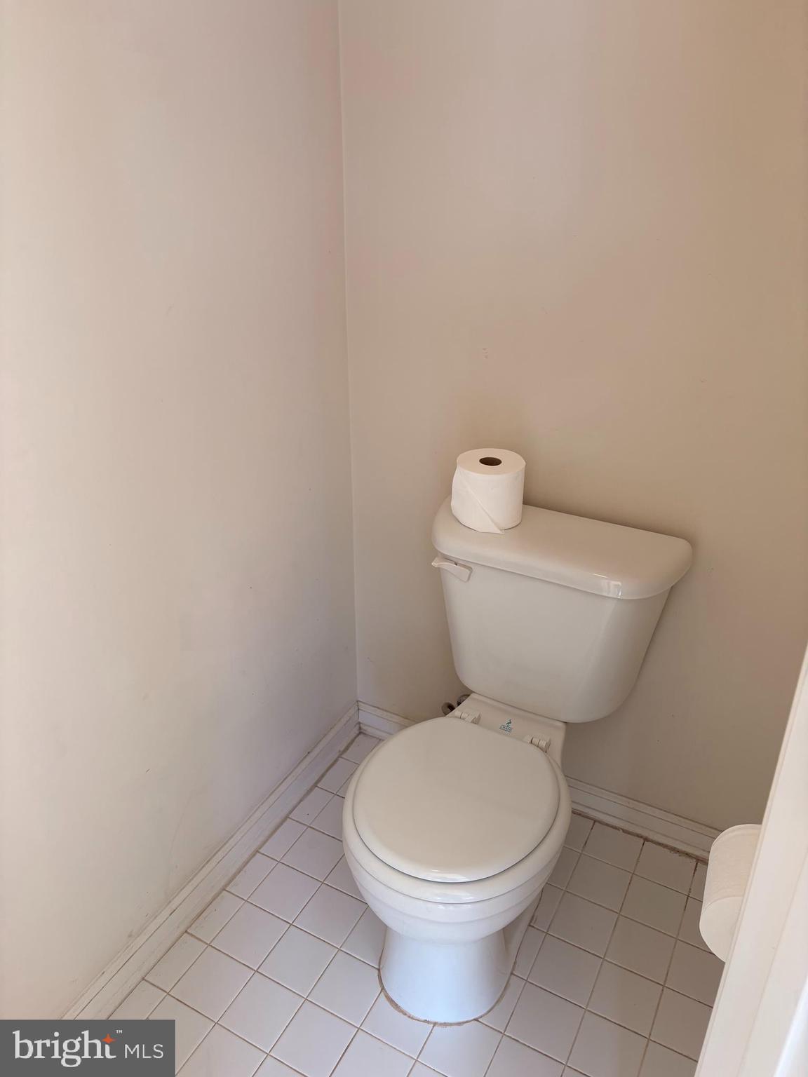 ROCKVILLE - Residential Lease