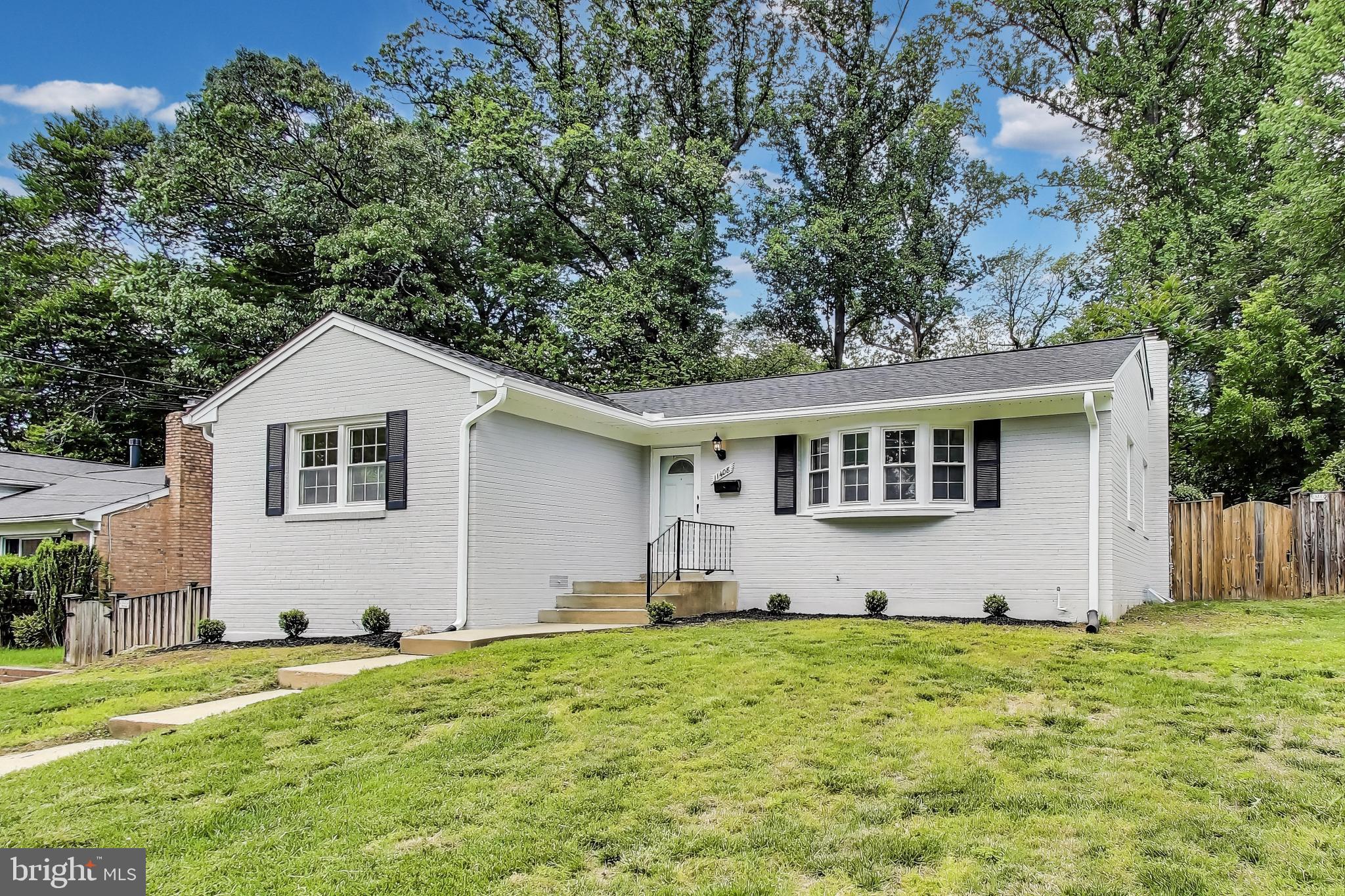 KENSINGTON KNOLLS - Residential