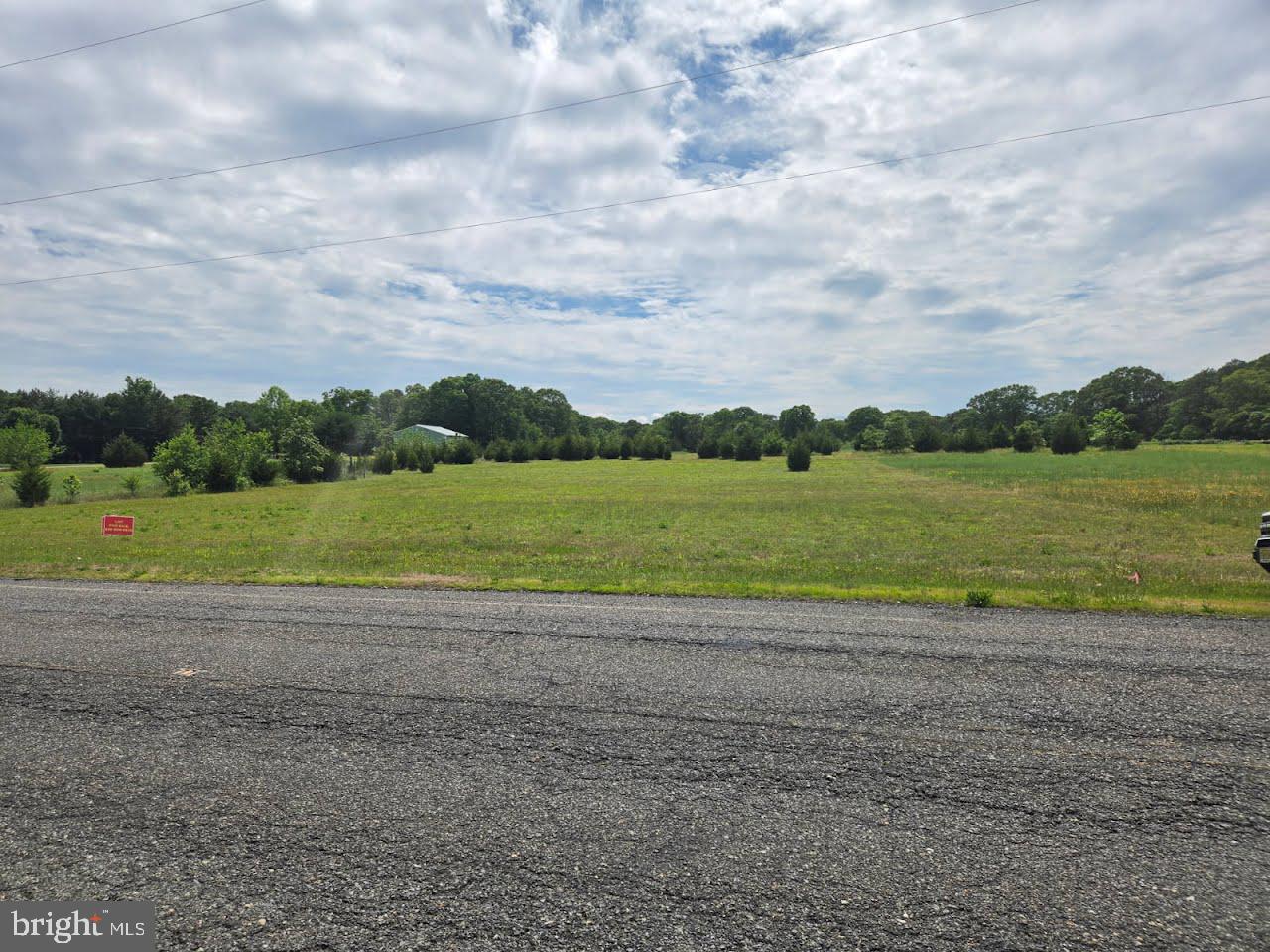 814 N CHEW RD