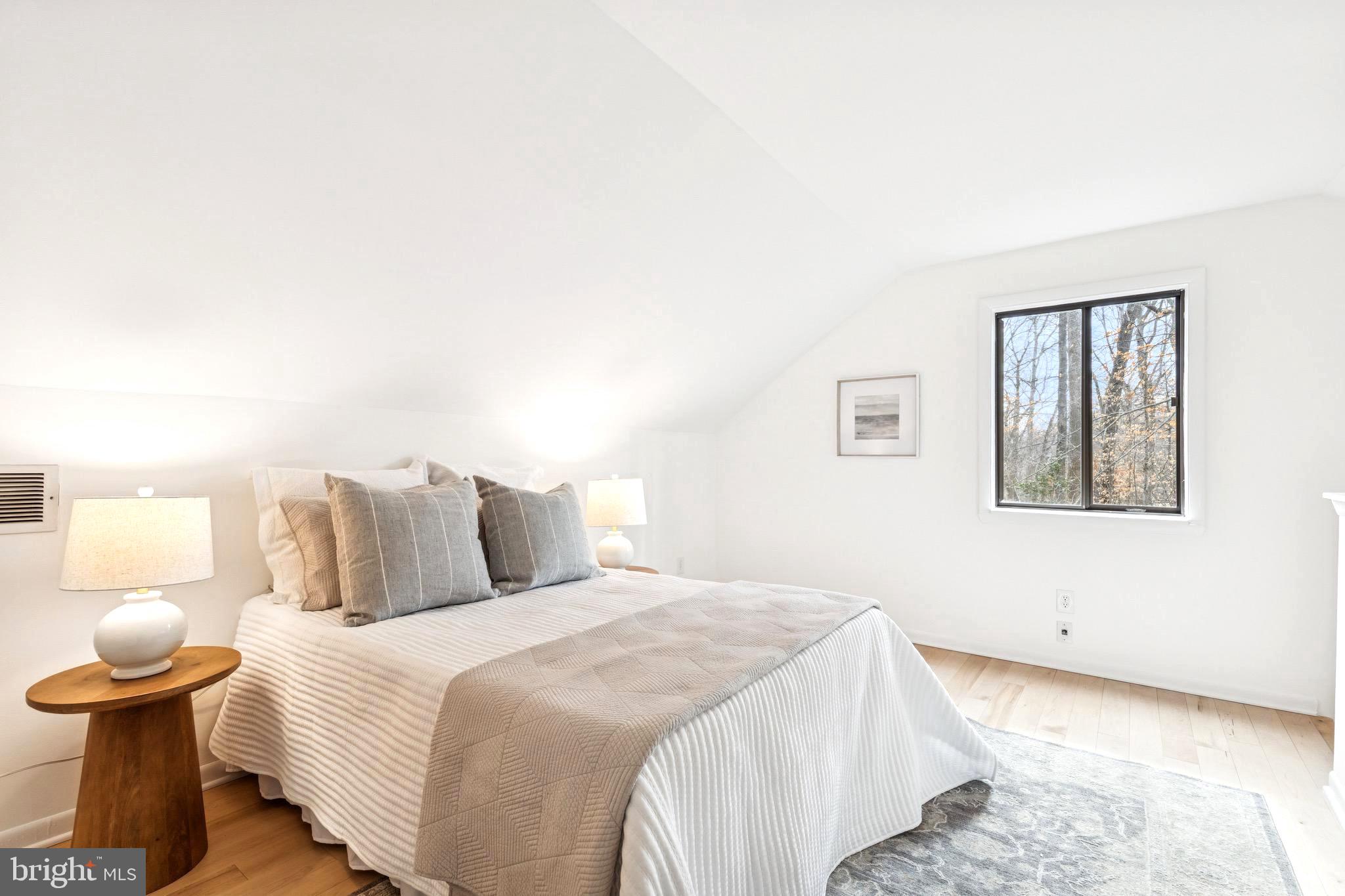 SOUTH RIVER MANOR - Residential