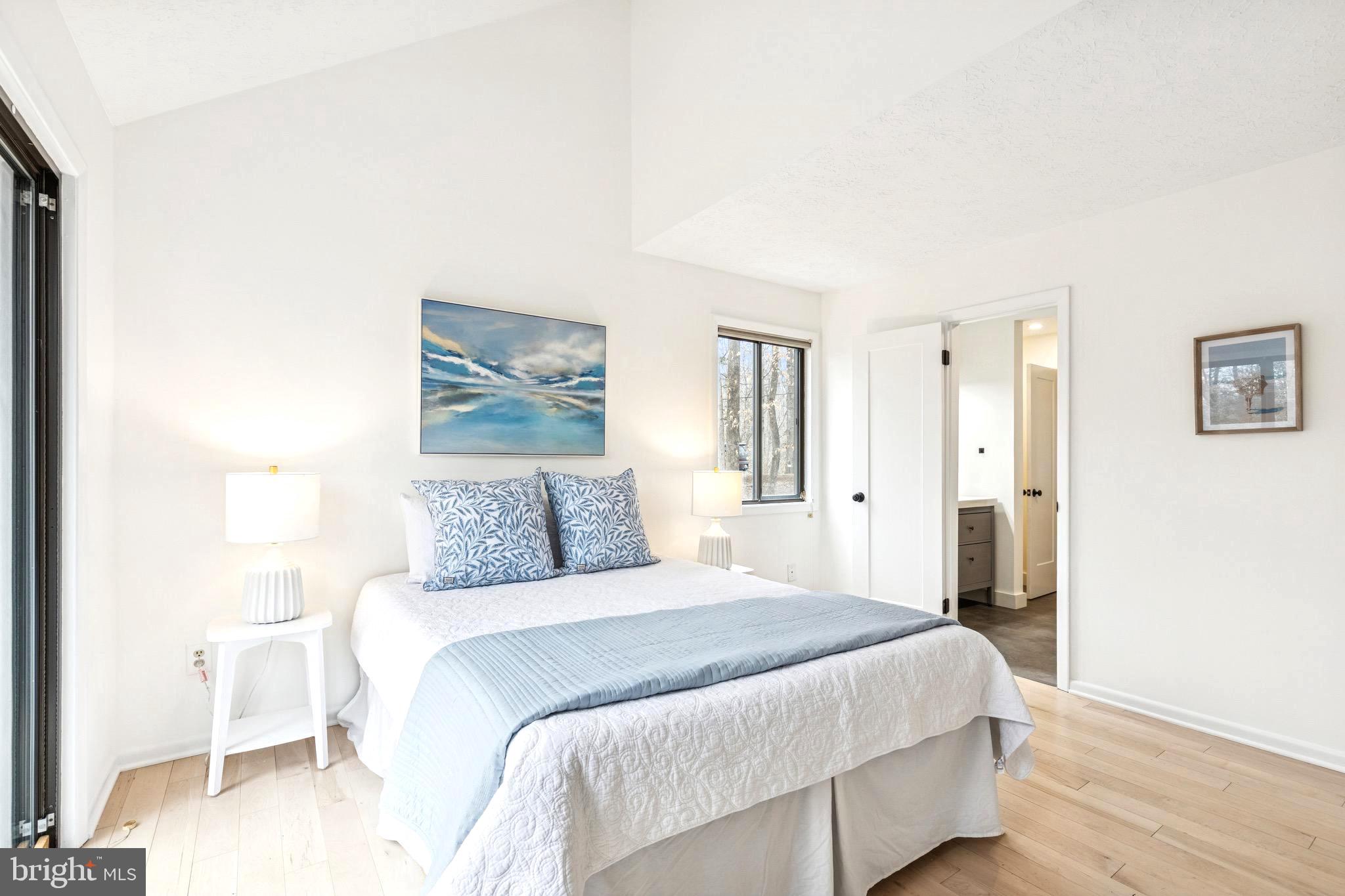 SOUTH RIVER MANOR - Residential