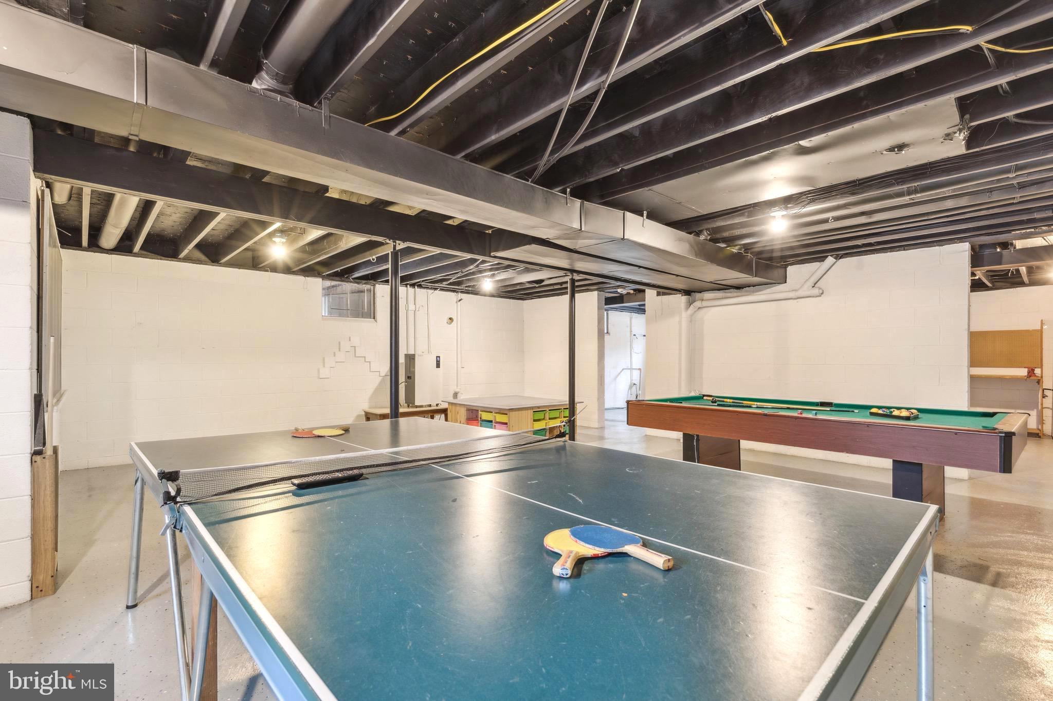 SOUTH RIVER MANOR - Residential