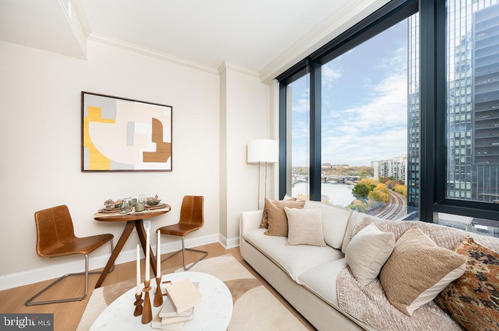 LOGAN SQUARE - Residential Lease