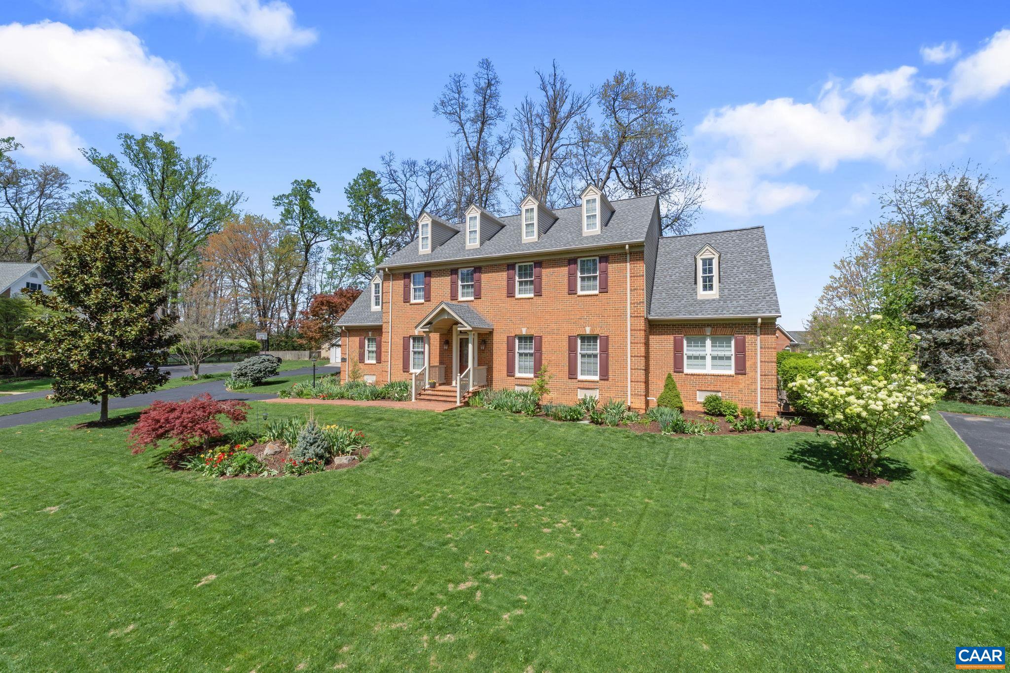 PELHAM VILLAGE - Residential