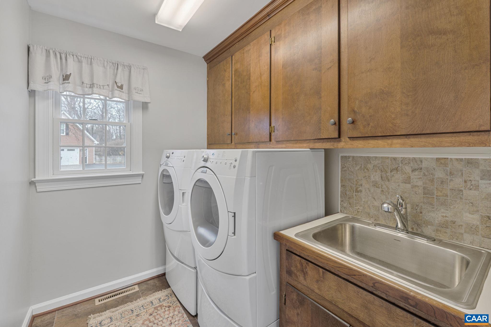 PELHAM VILLAGE - Residential