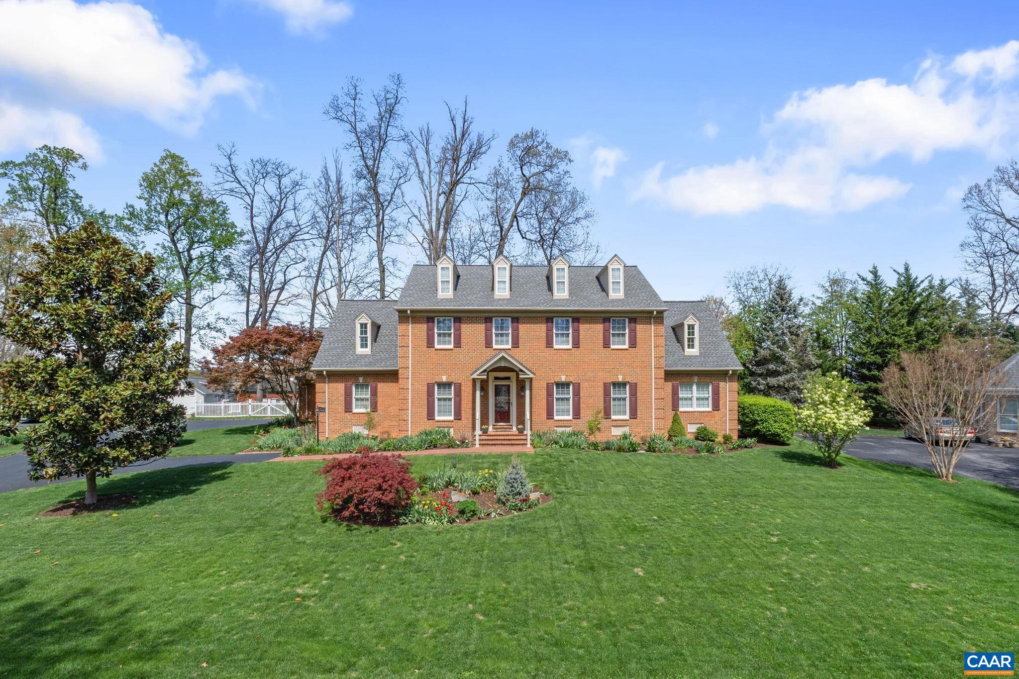 PELHAM VILLAGE - Residential