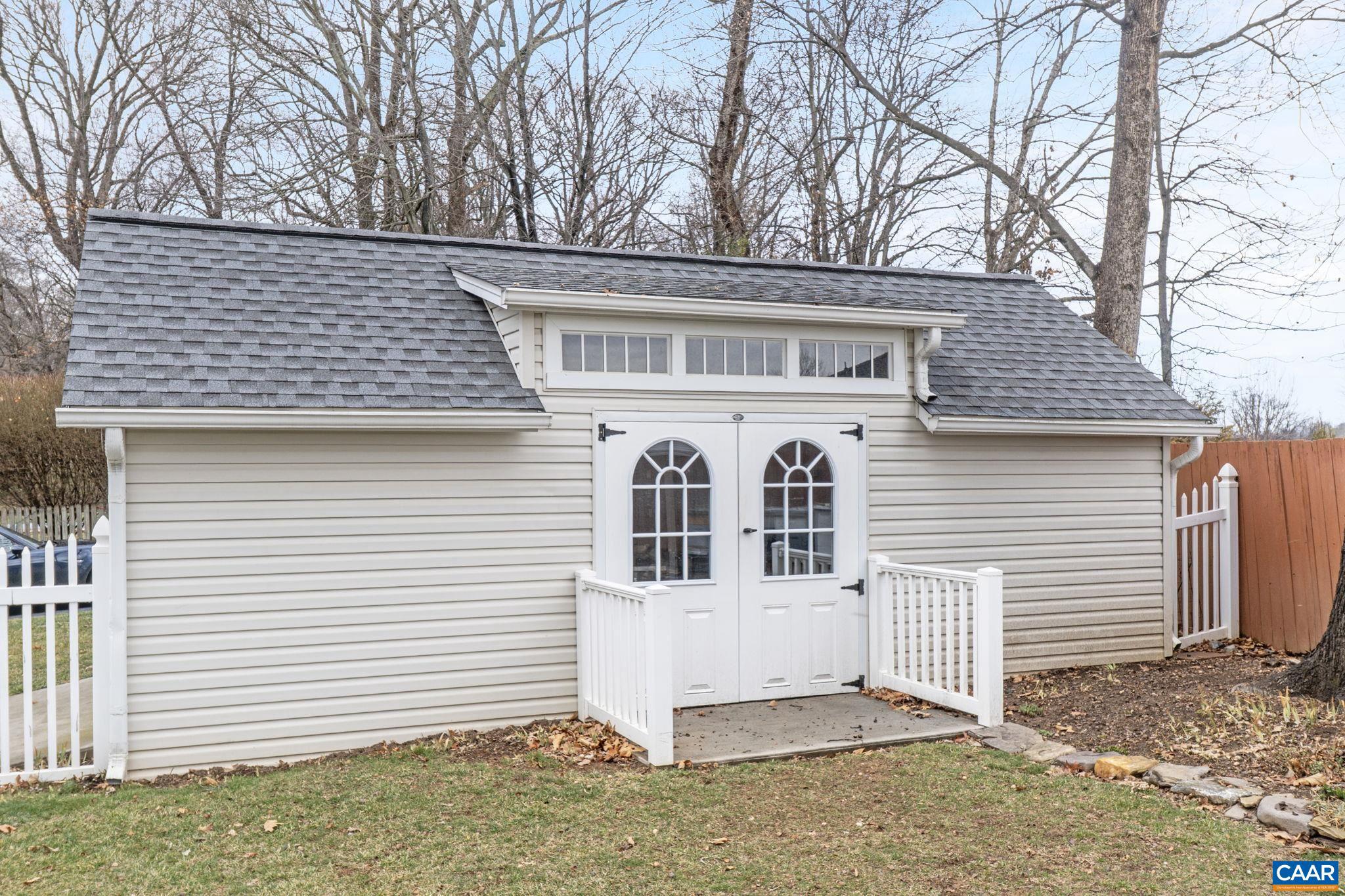 PELHAM VILLAGE - Residential