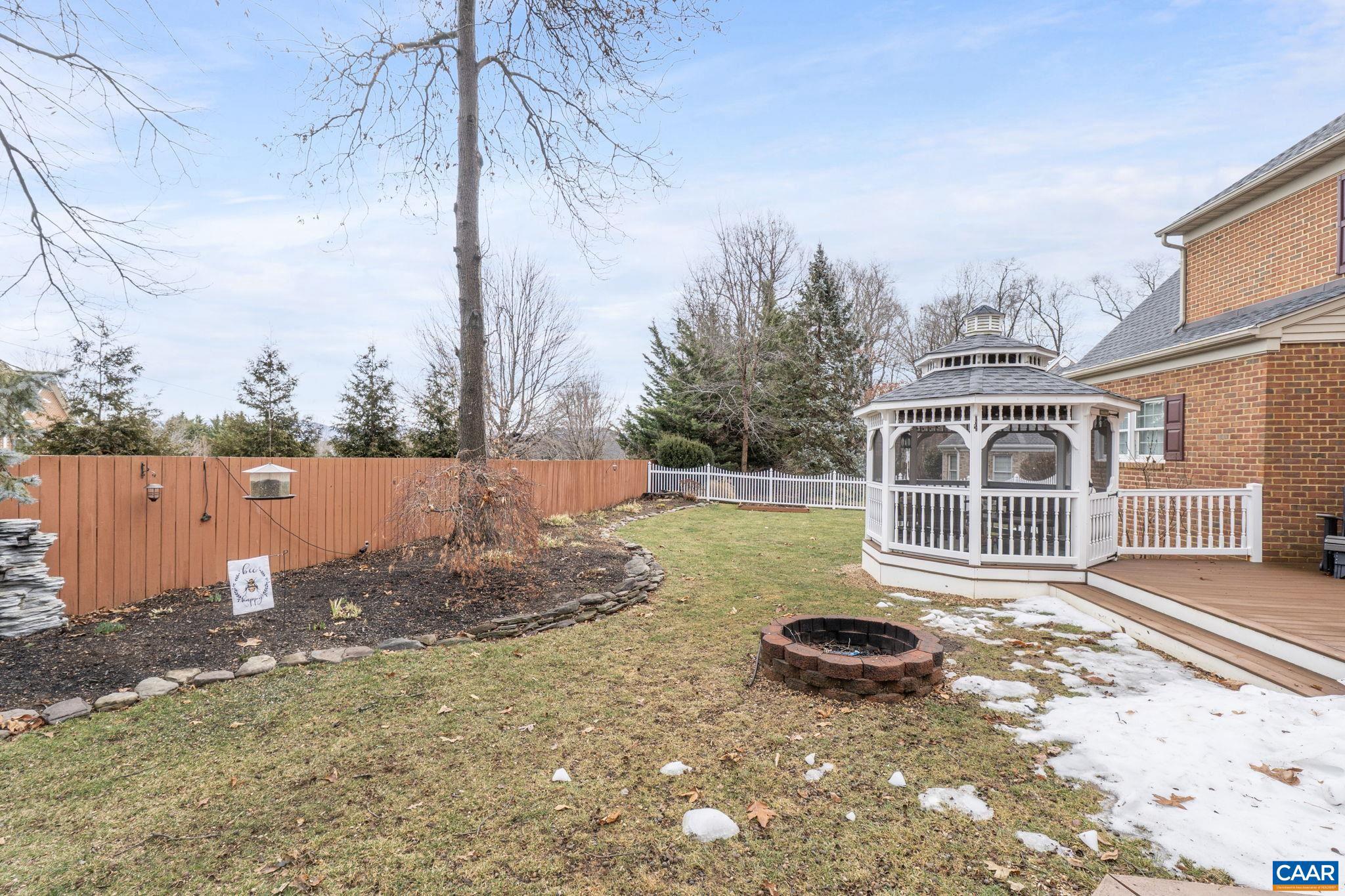 PELHAM VILLAGE - Residential