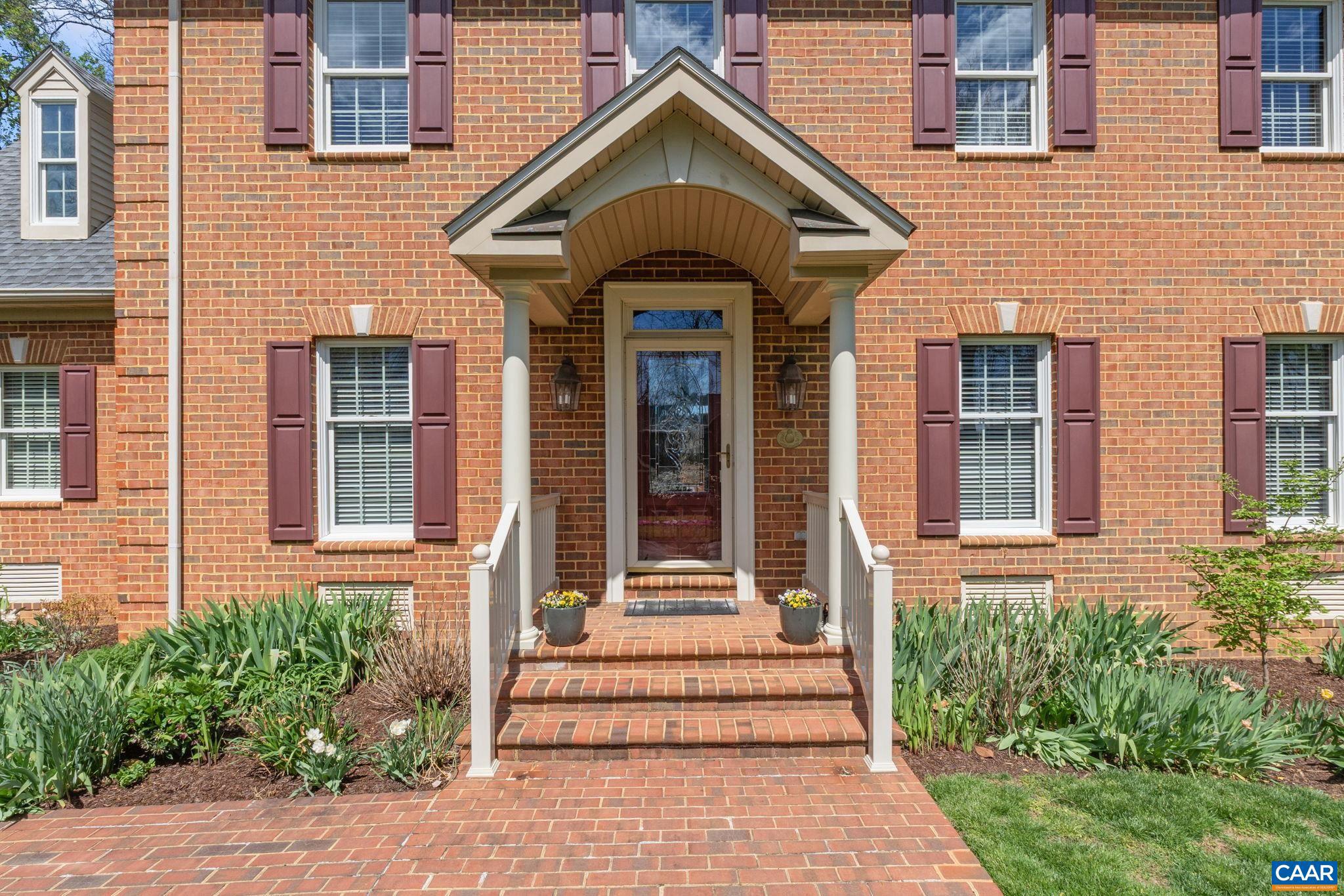 PELHAM VILLAGE - Residential