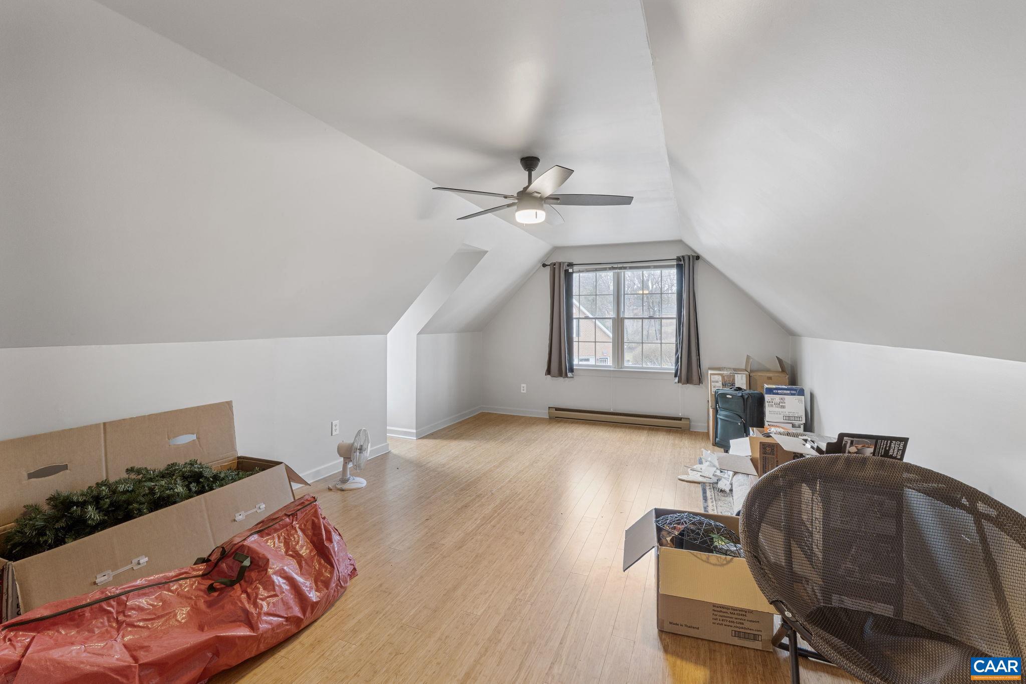 PELHAM VILLAGE - Residential