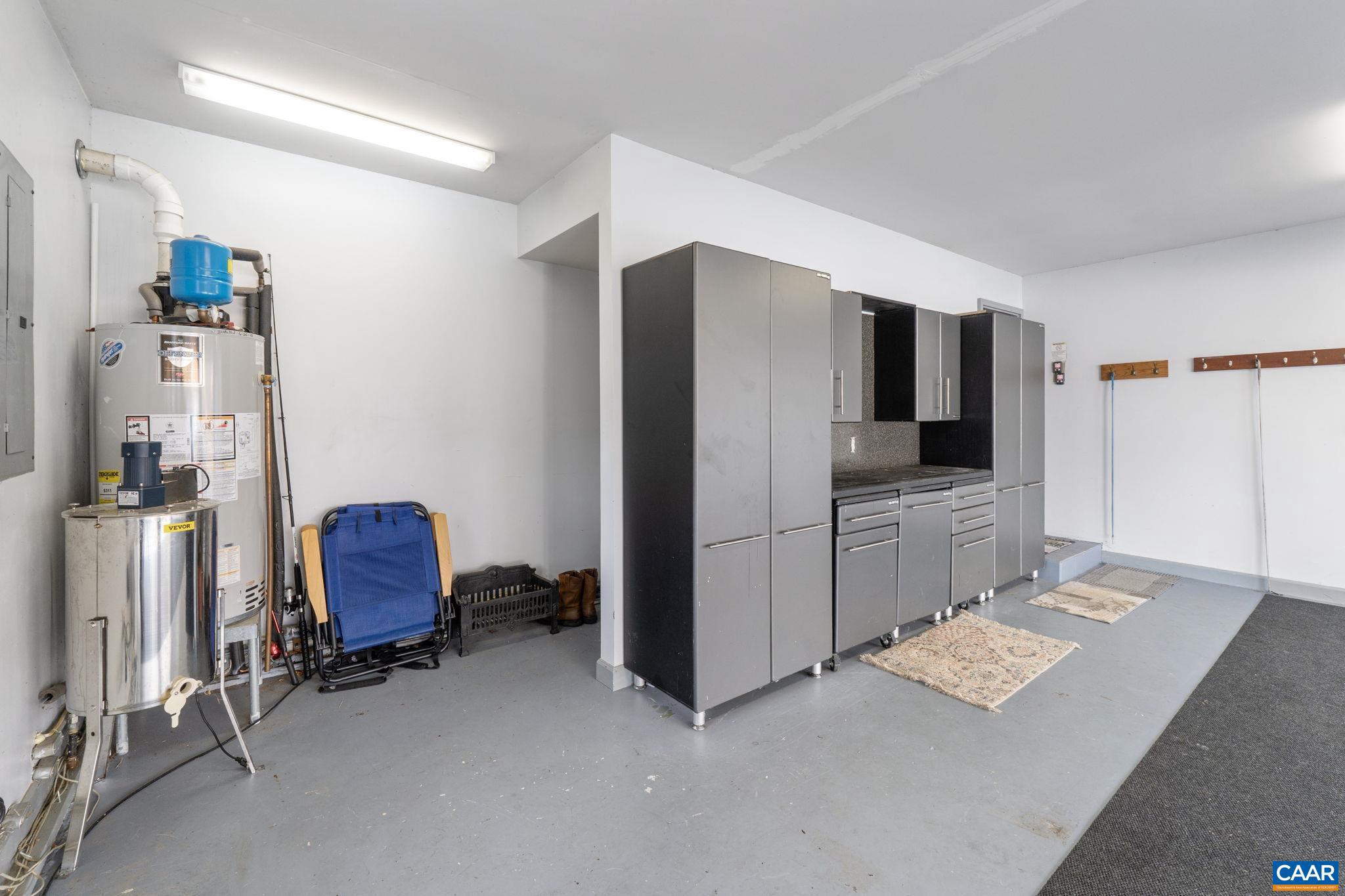 PELHAM VILLAGE - Residential