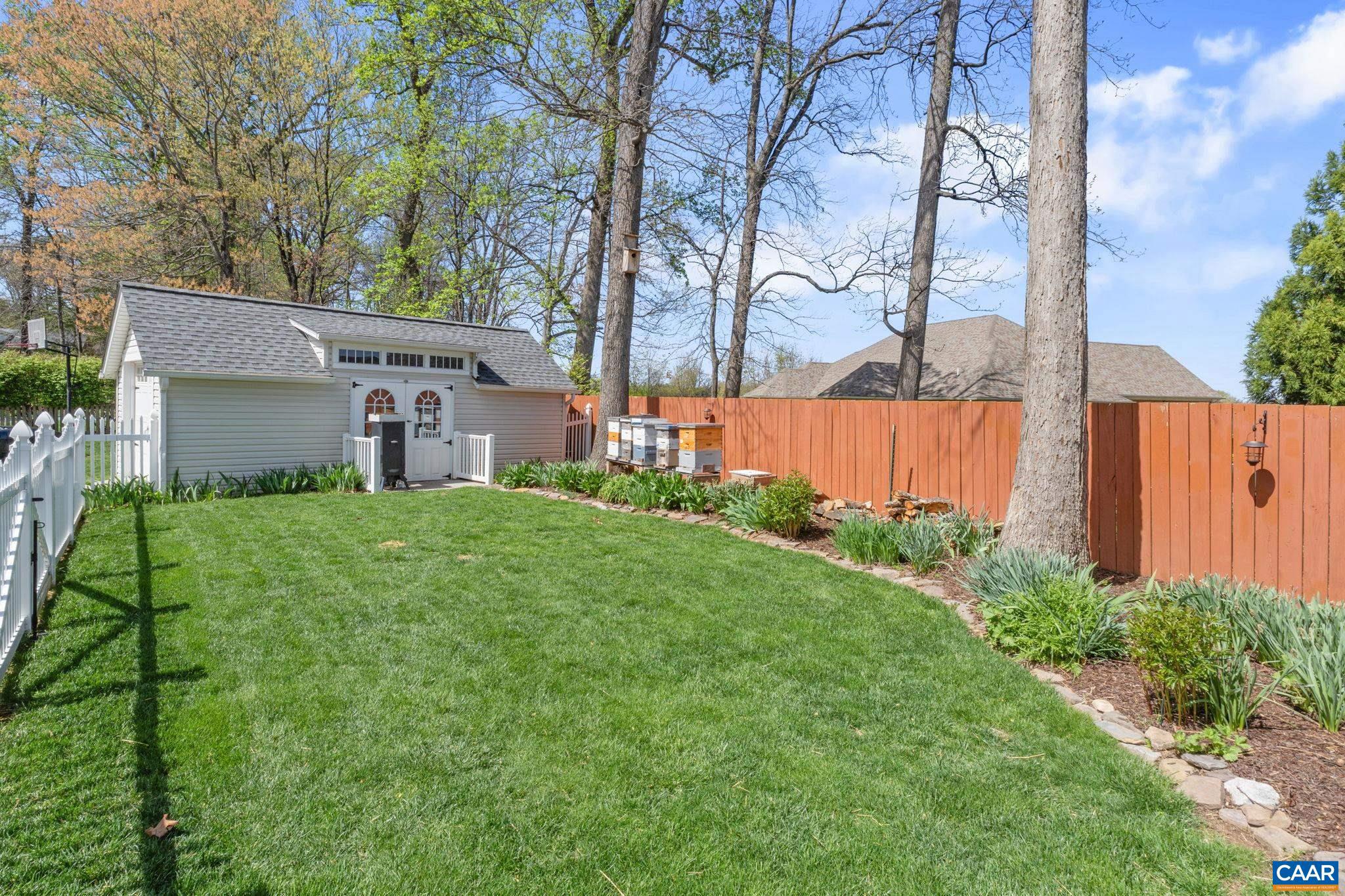 PELHAM VILLAGE - Residential