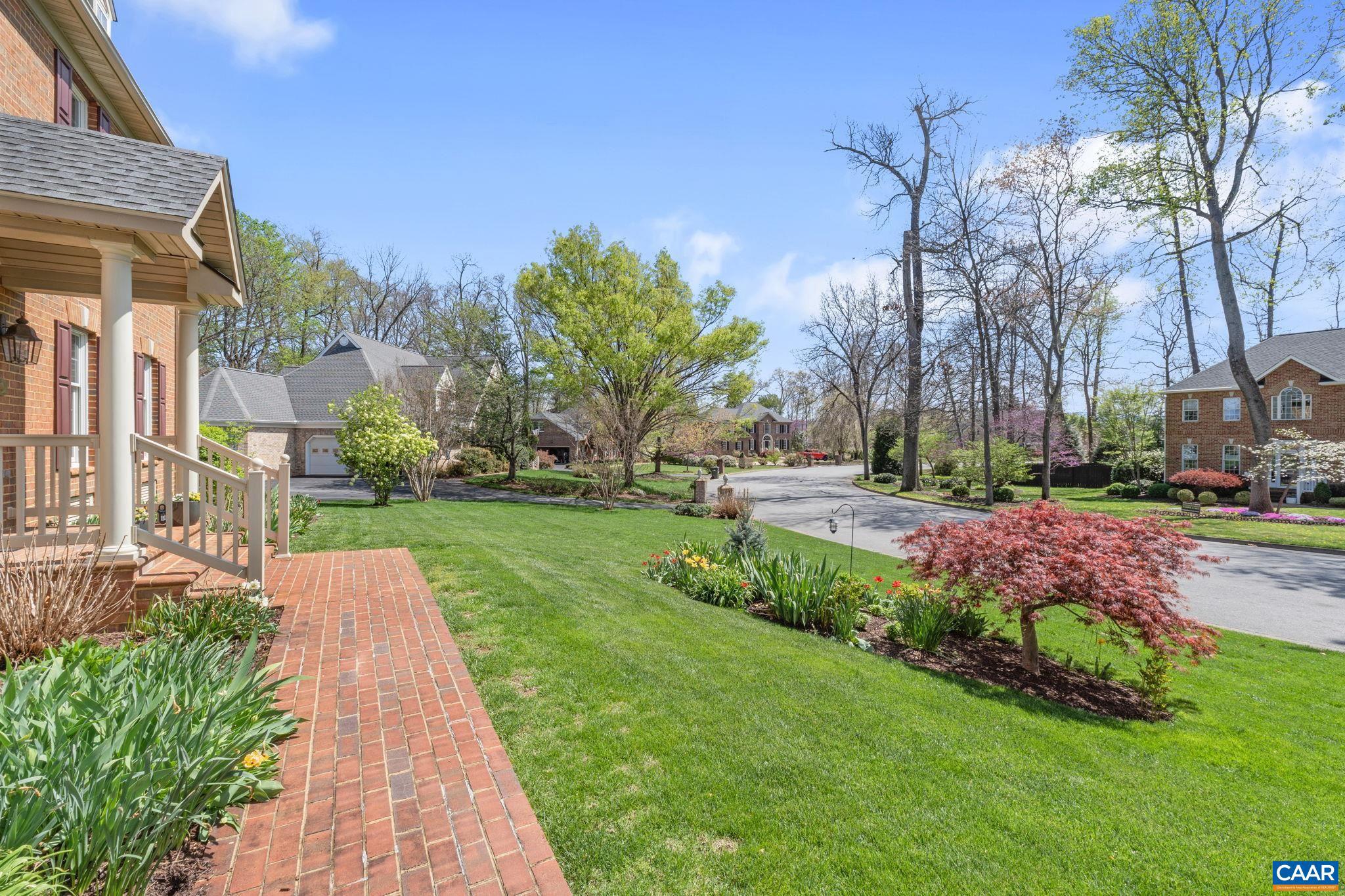 PELHAM VILLAGE - Residential