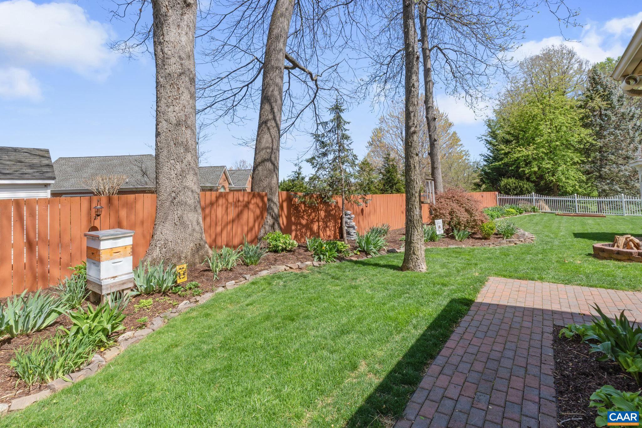 PELHAM VILLAGE - Residential