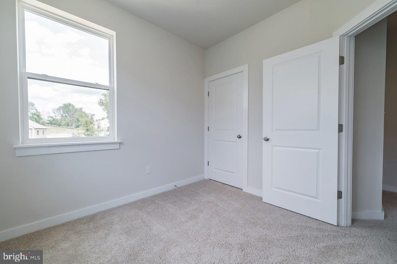 WOODMORE - Residential