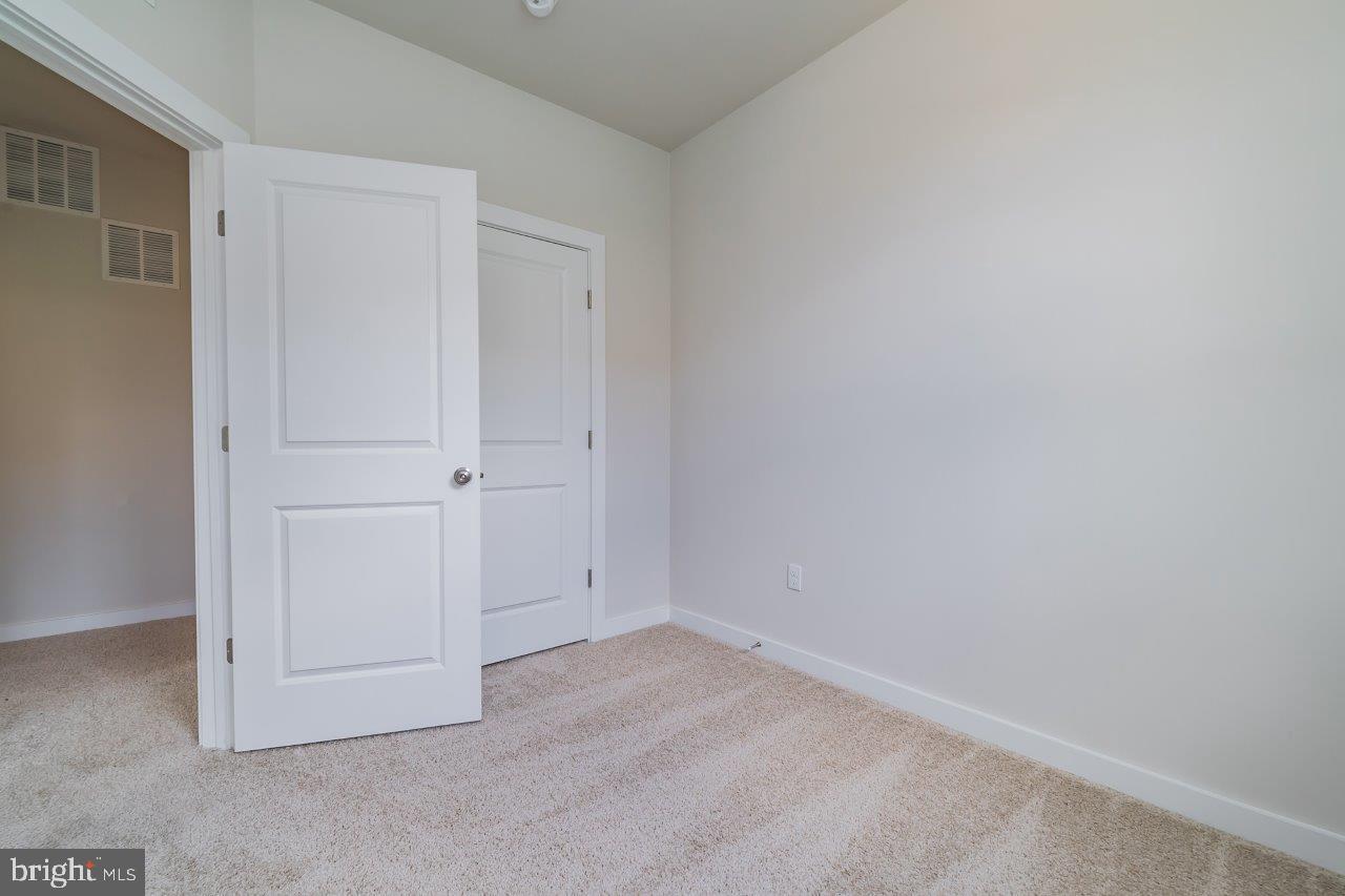 WOODMORE - Residential