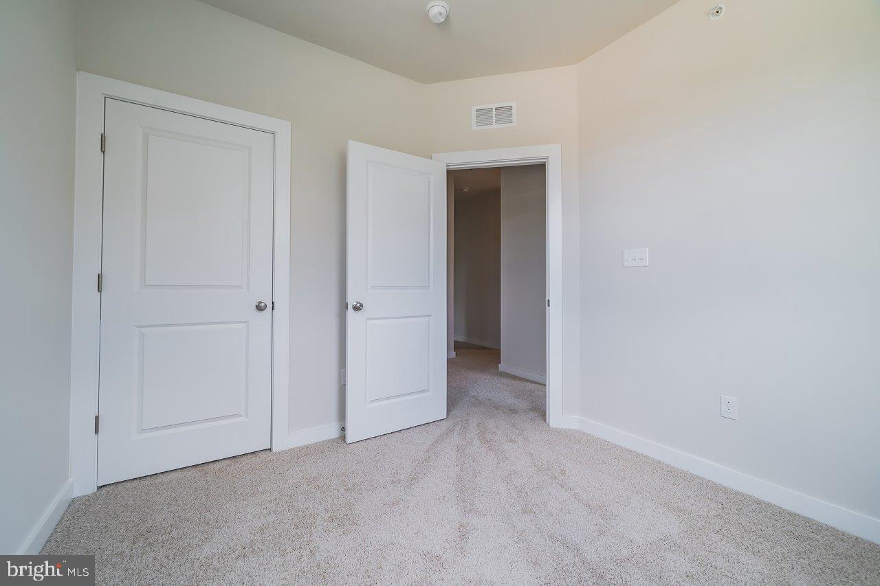 WOODMORE - Residential