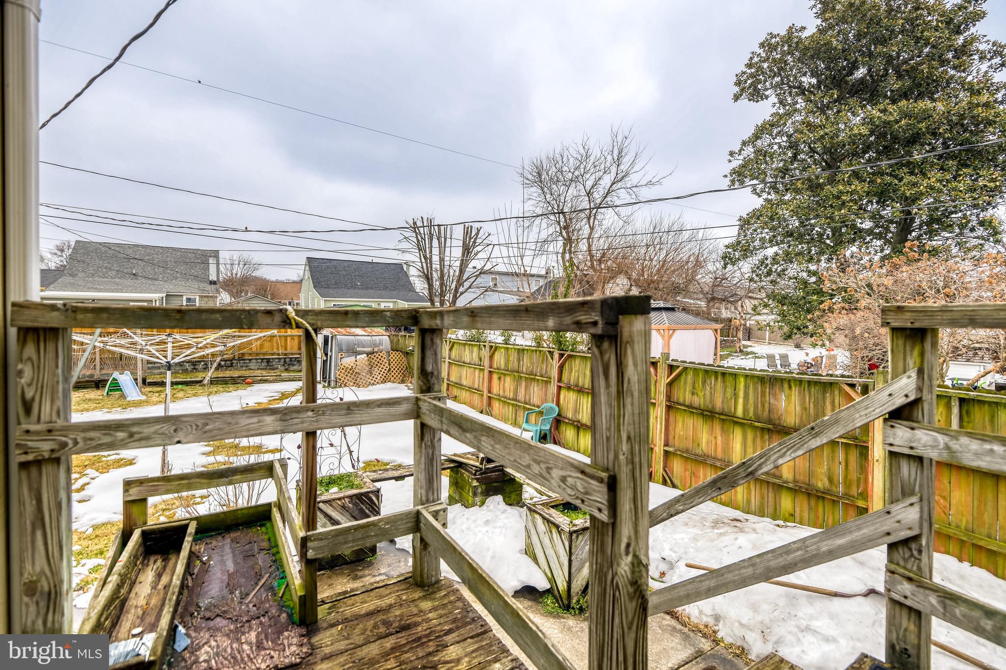 HOLABIRD PARK - Residential