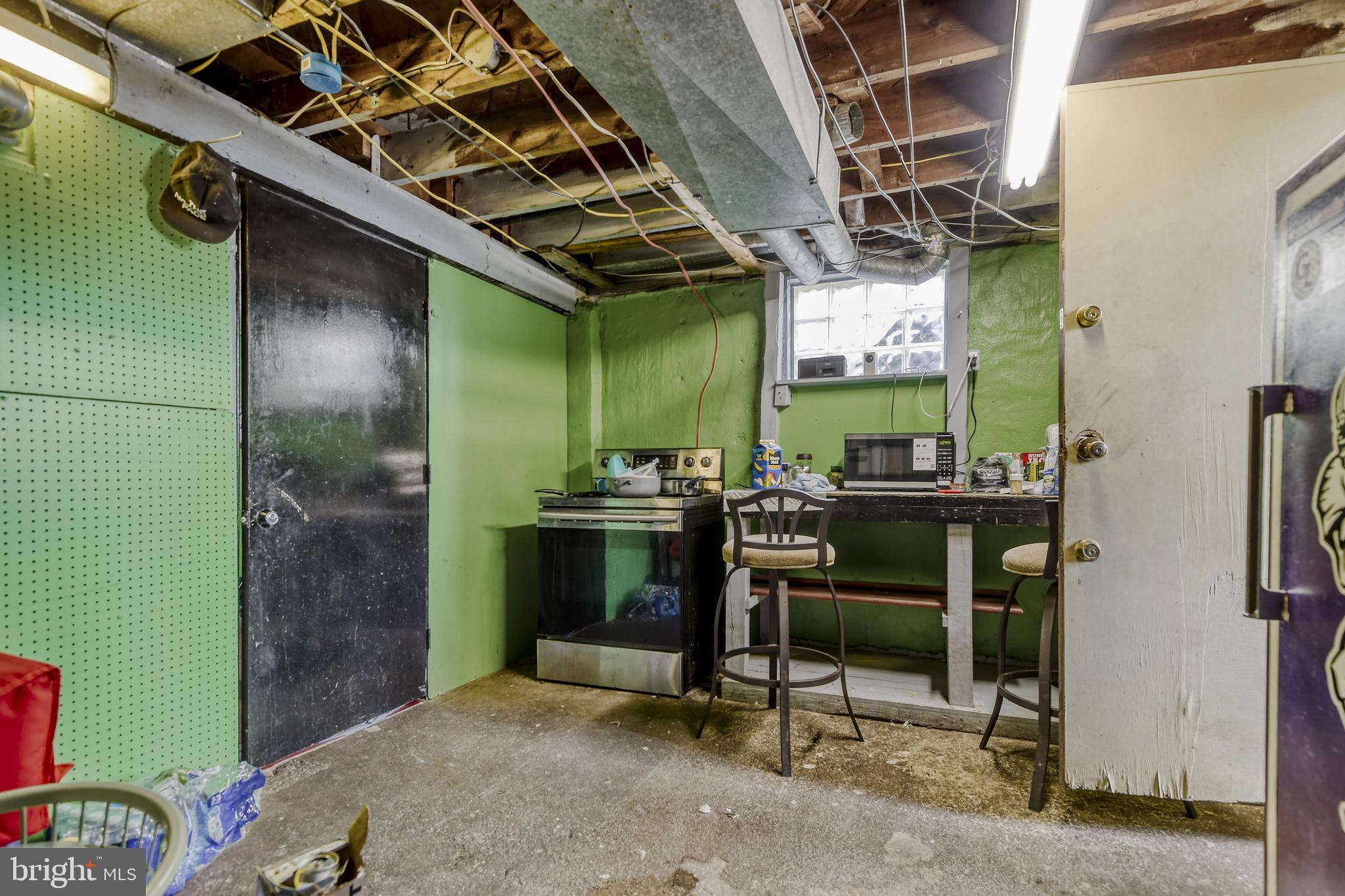 HOLABIRD PARK - Residential