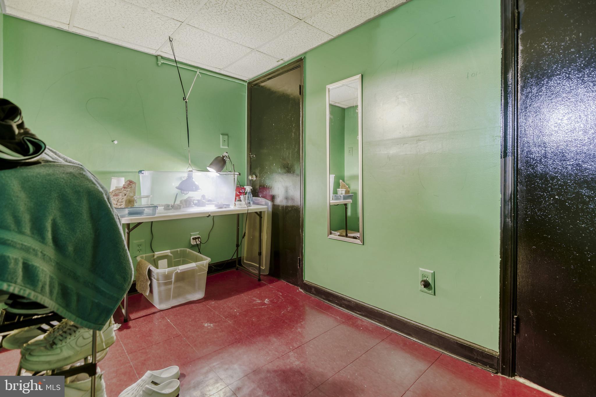 HOLABIRD PARK - Residential