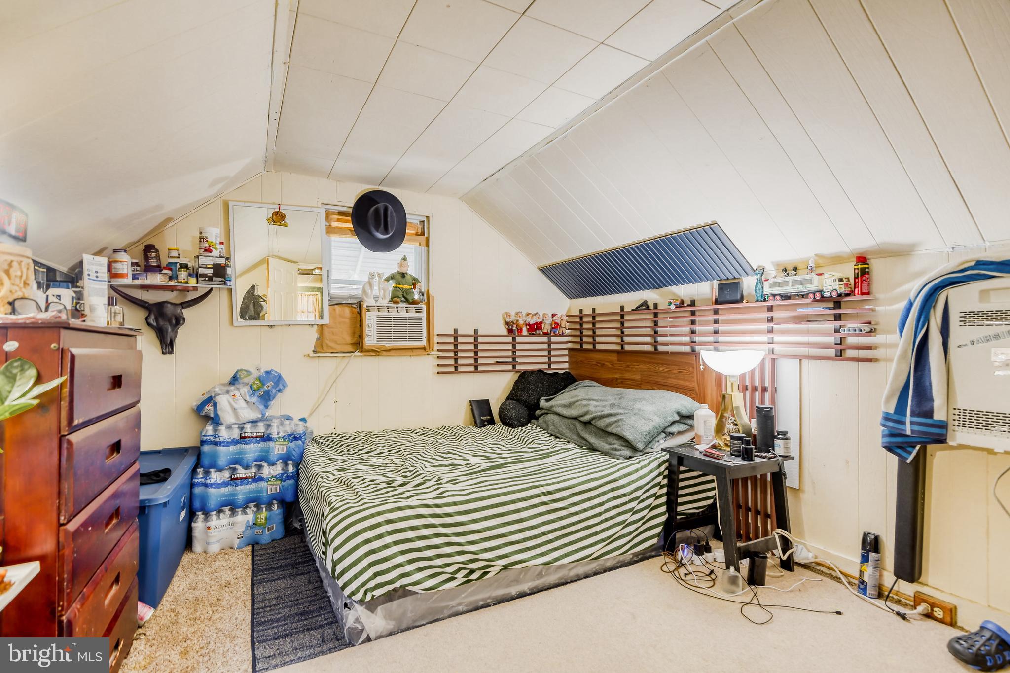 HOLABIRD PARK - Residential