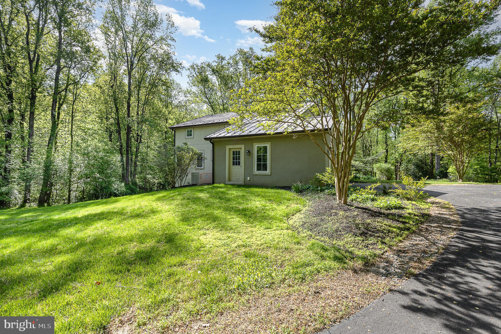 POTOMAC HEIGHTS - Residential