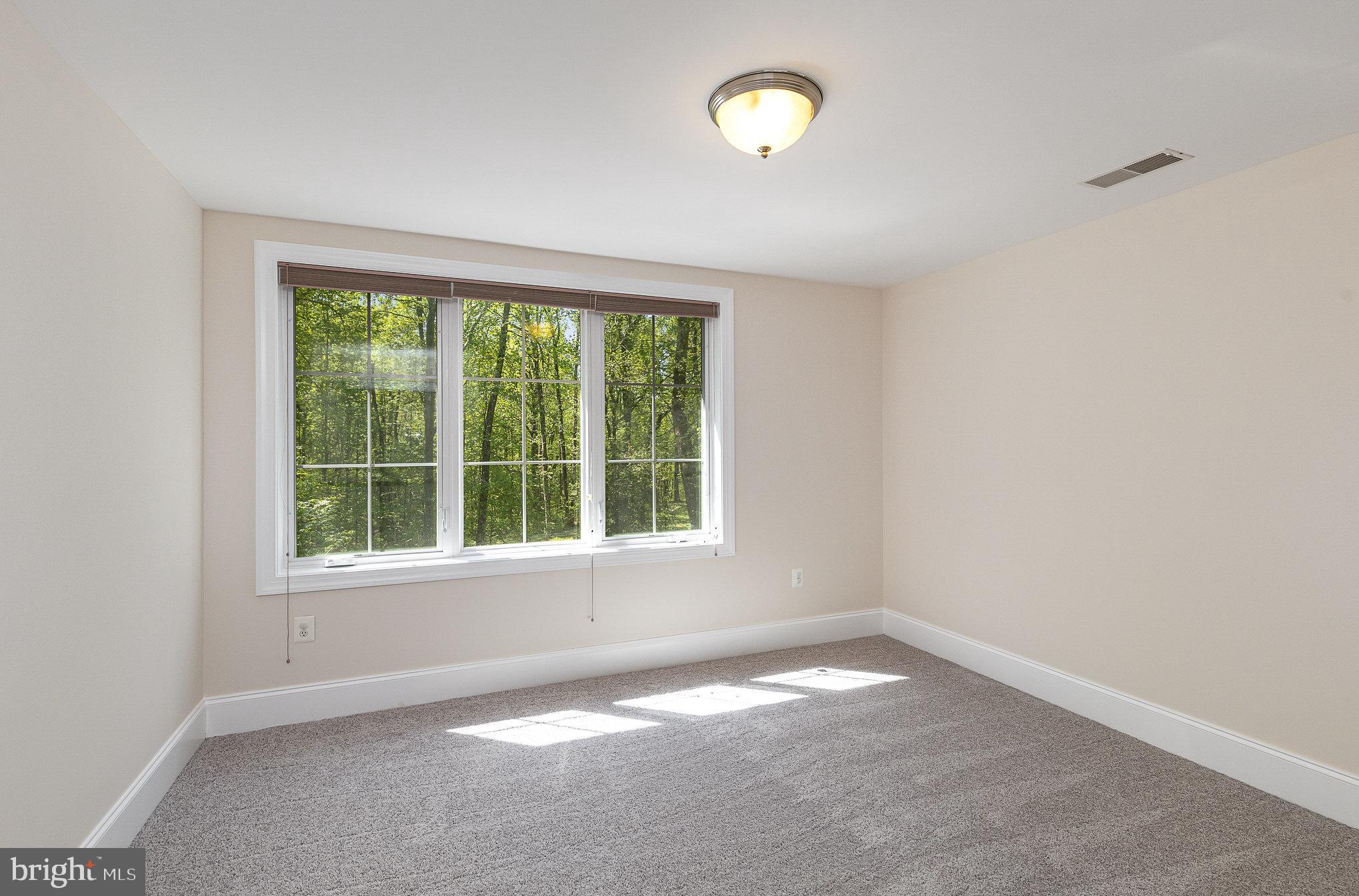 POTOMAC HEIGHTS - Residential