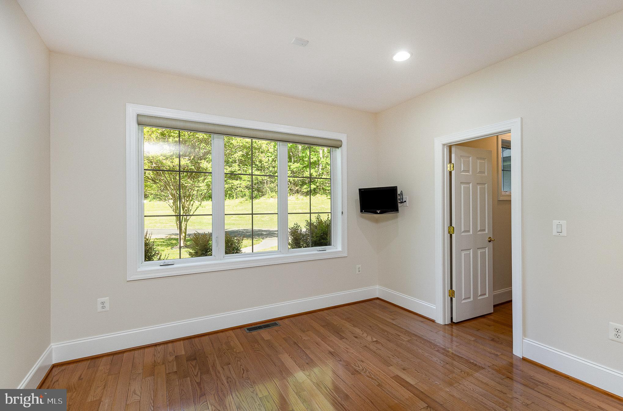 POTOMAC HEIGHTS - Residential