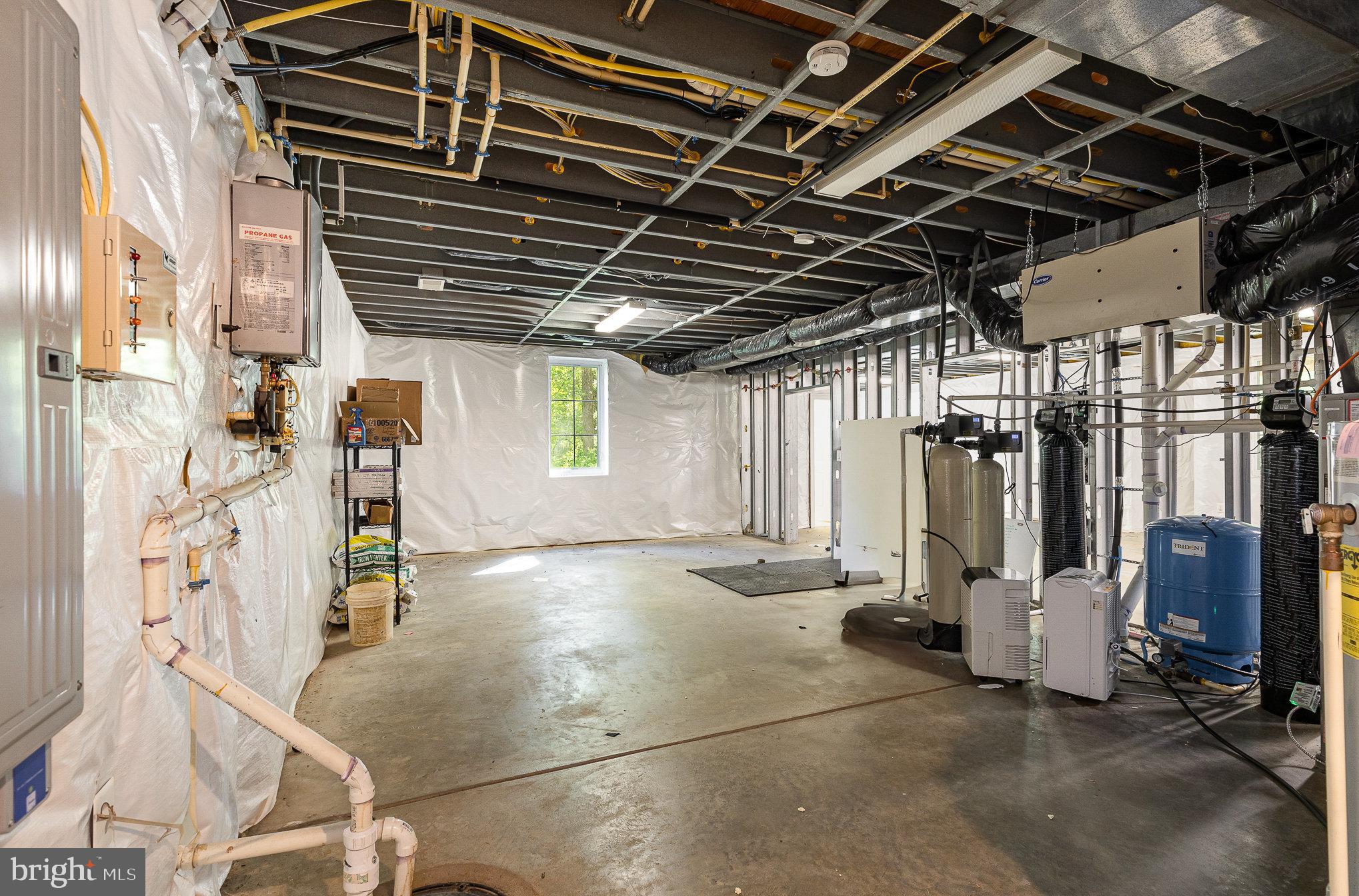 POTOMAC HEIGHTS - Residential