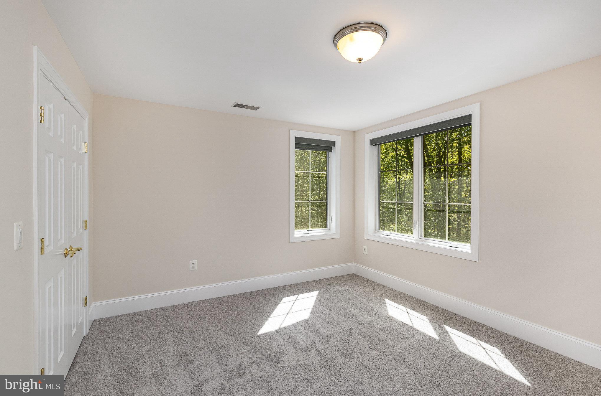 POTOMAC HEIGHTS - Residential