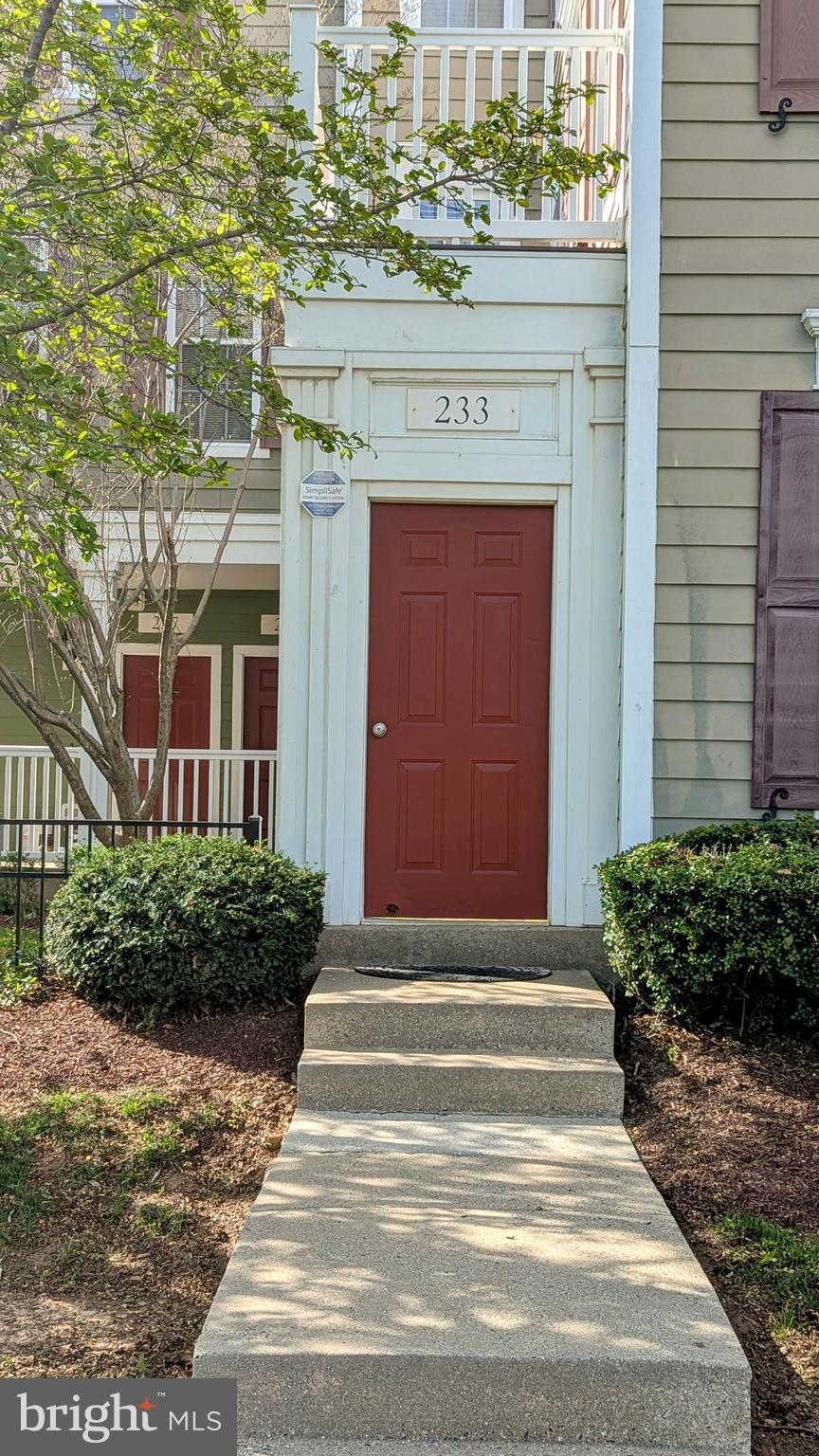 ROYALTON CONDOS AT KING FARM - Residential Lease