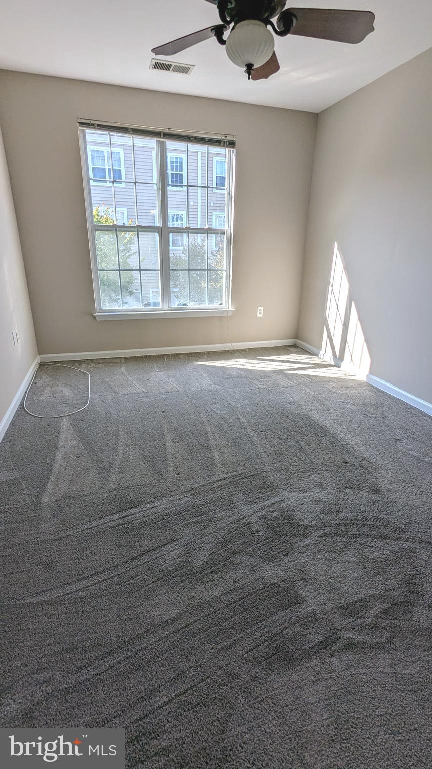 ROYALTON CONDOS AT KING FARM - Residential Lease