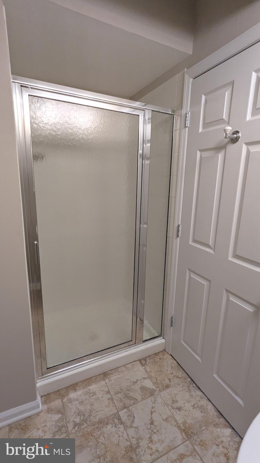 ROYALTON CONDOS AT KING FARM - Residential Lease