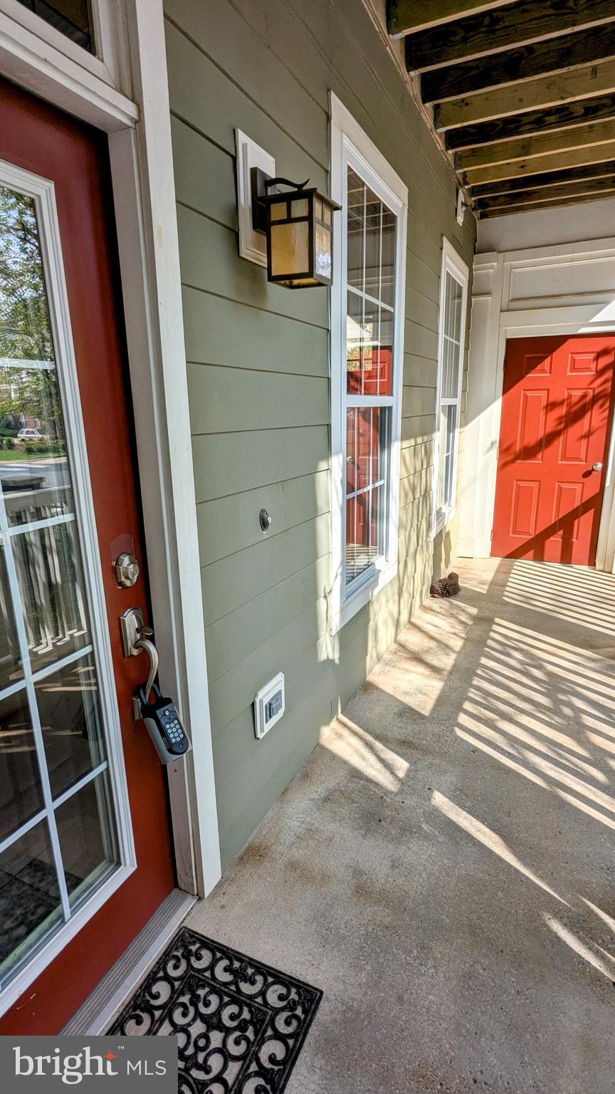 ROYALTON CONDOS AT KING FARM - Residential Lease