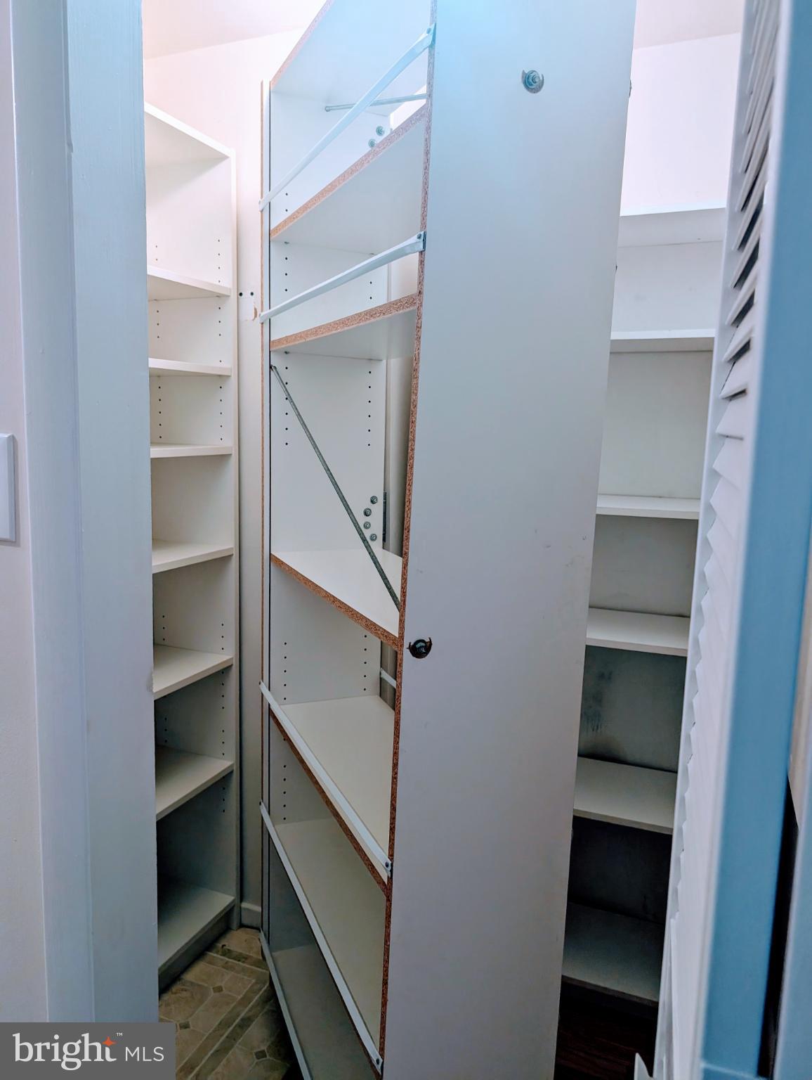 VILLAGE OF LONG REACH - Residential Lease