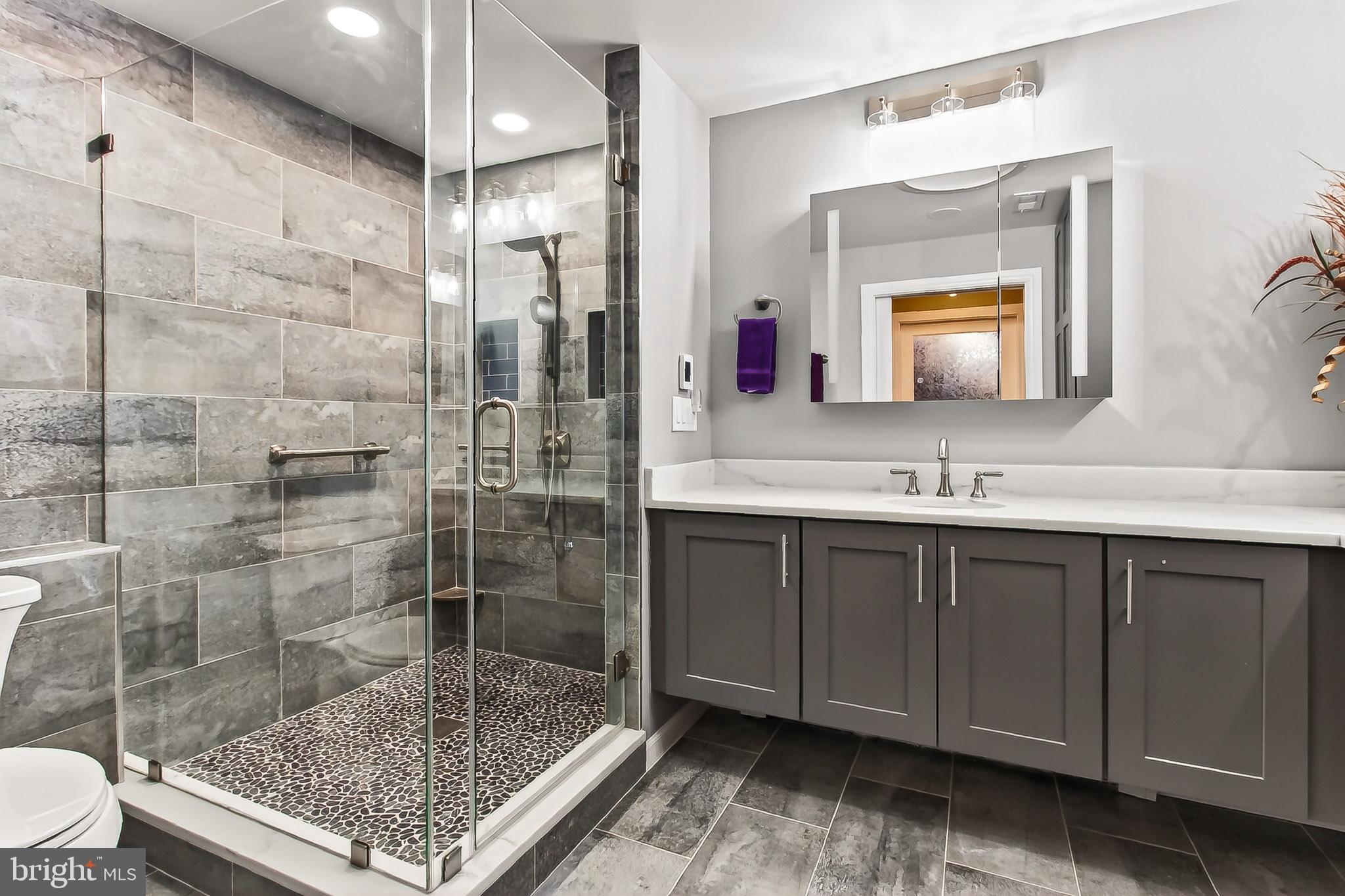 MOORE AND KEITH - Residential