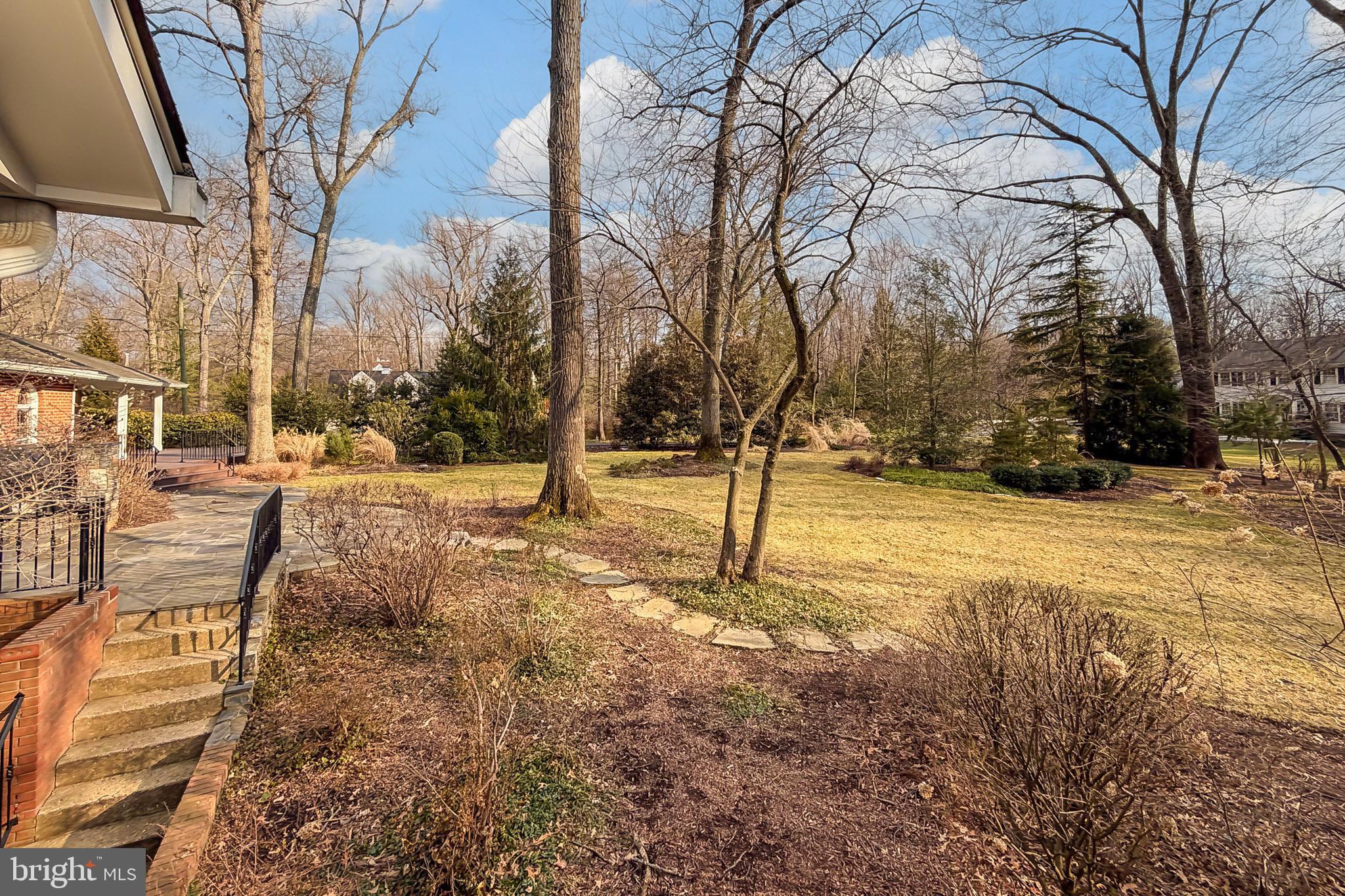 MOORE AND KEITH - Residential