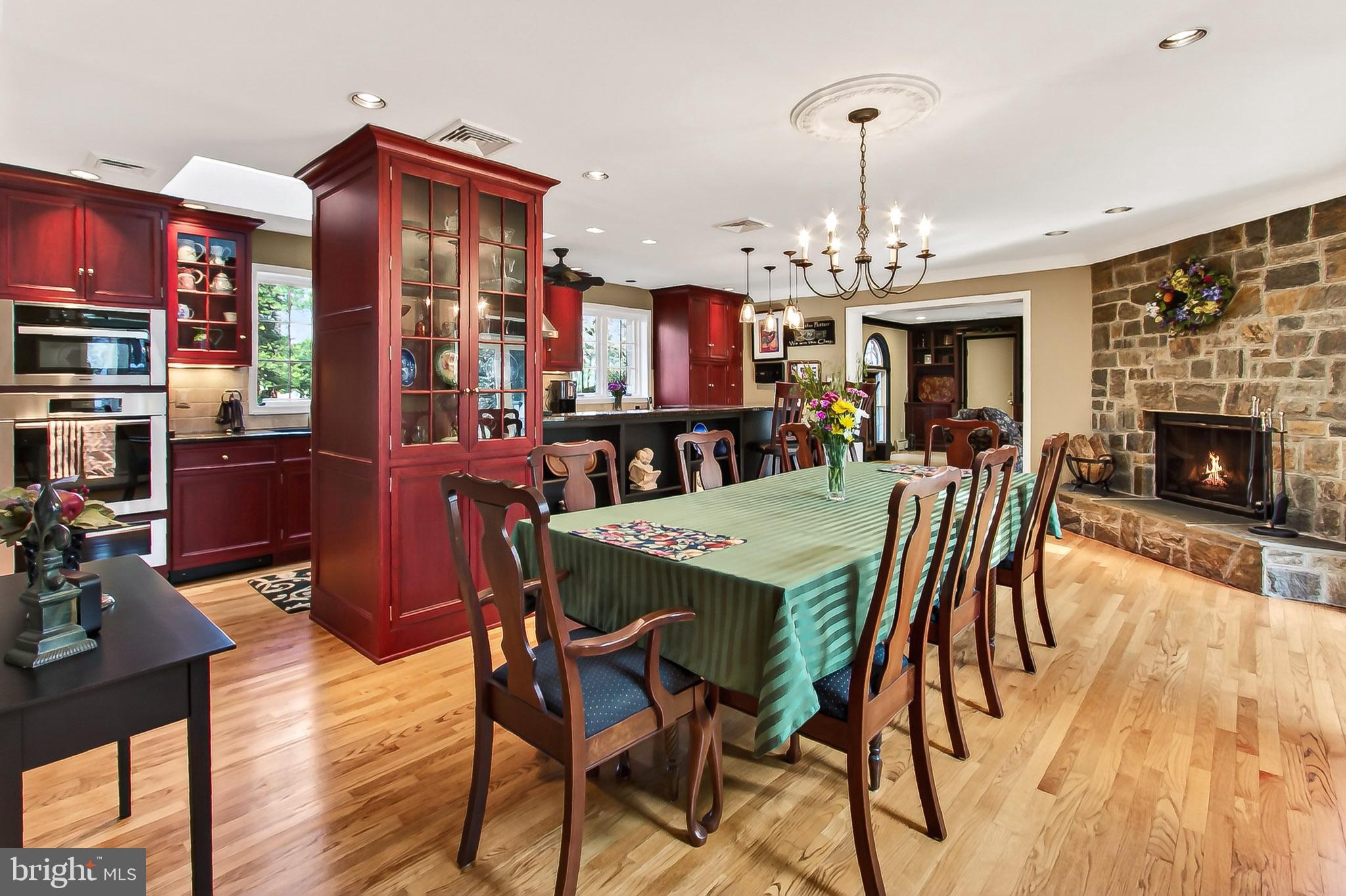 MOORE AND KEITH - Residential