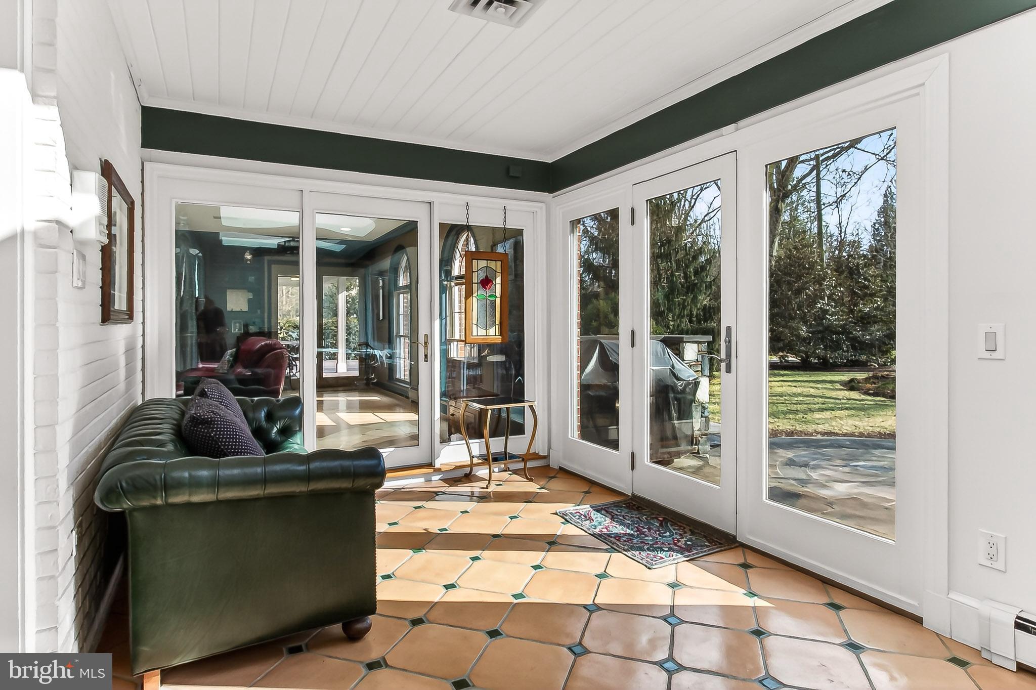 MOORE AND KEITH - Residential